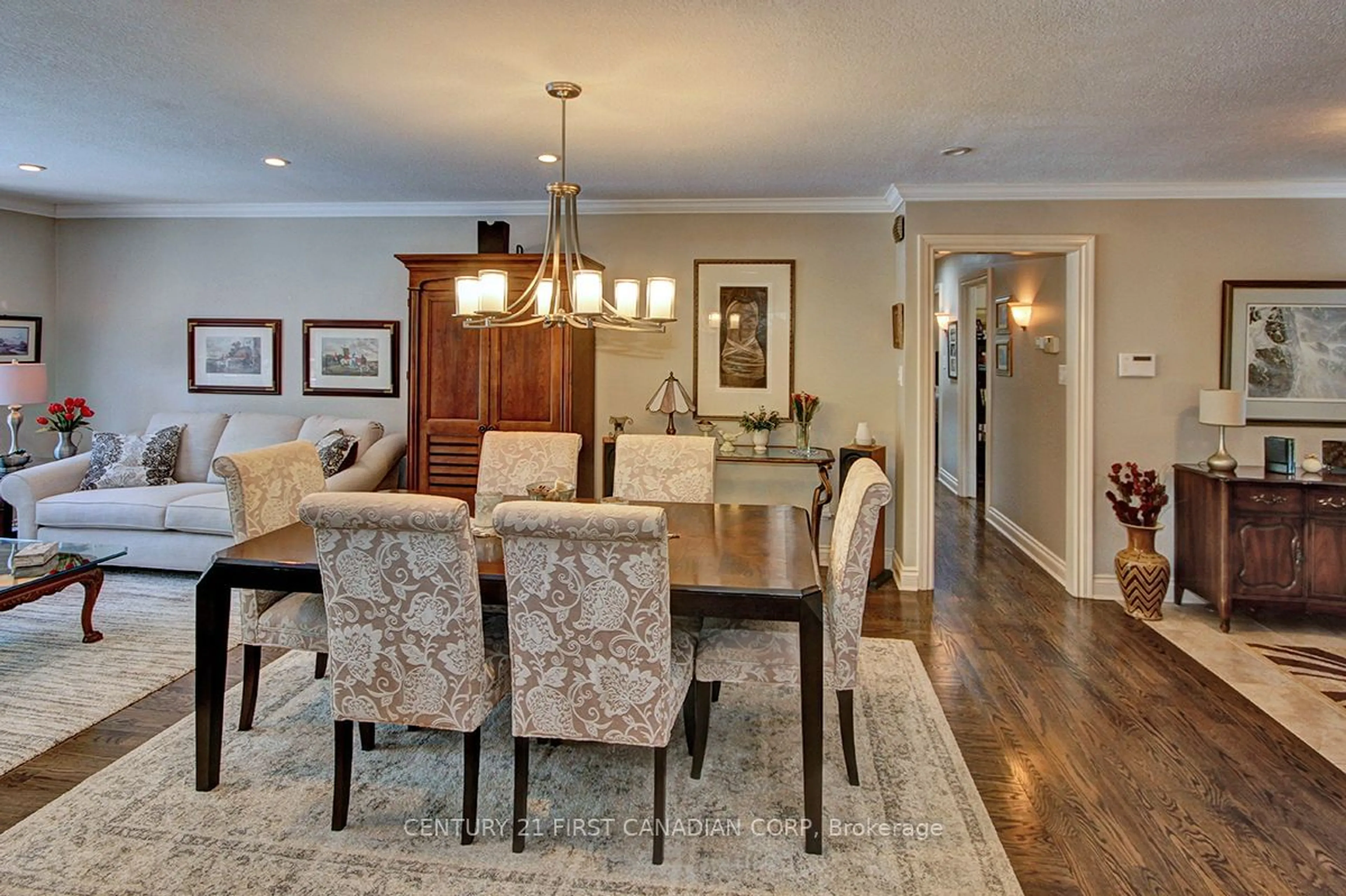 Dining room, wood/laminate floor for 811 Clearview Cres, London Ontario N6H 4P6