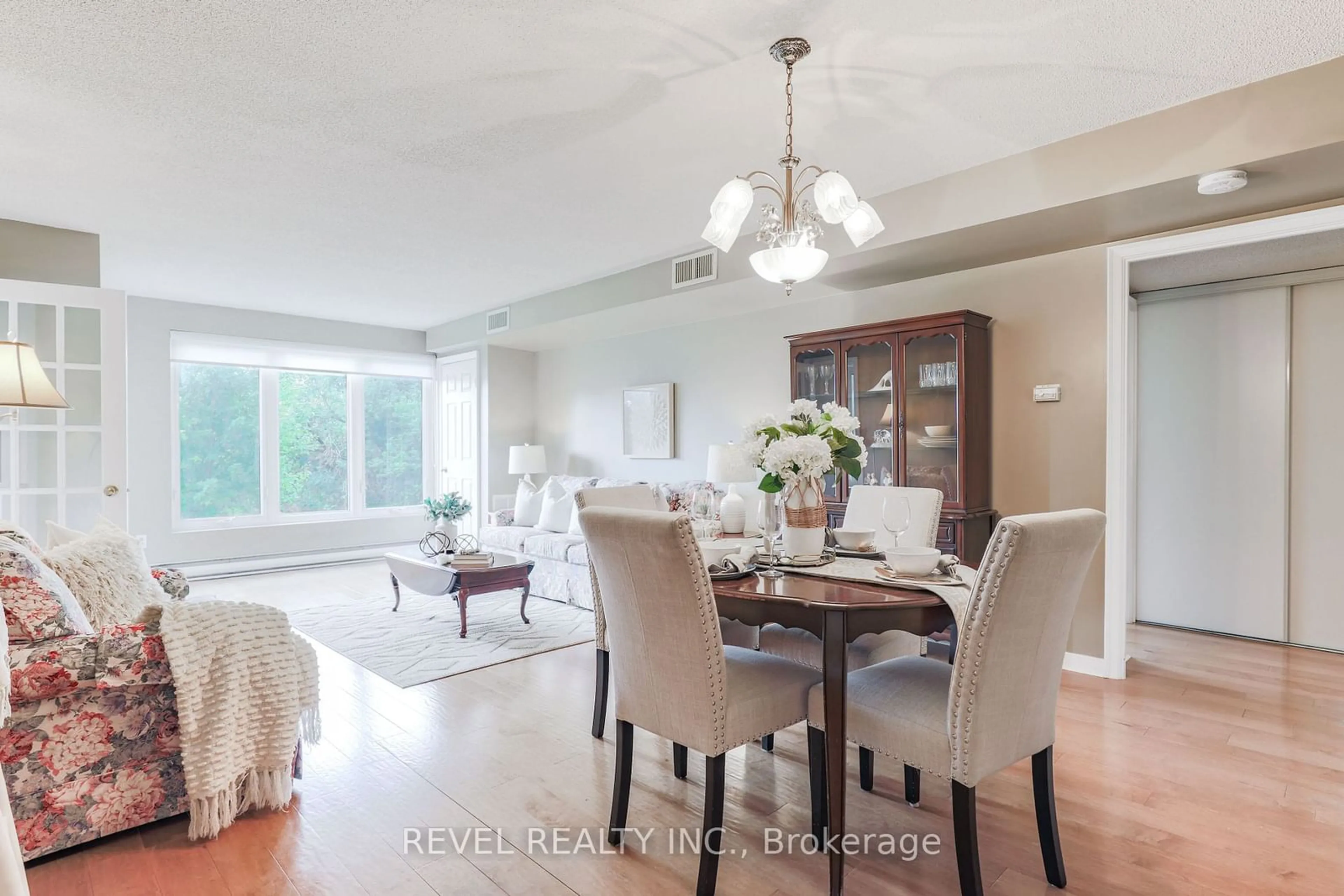 Dining room, unknown for 50 RIVERMILL Blvd #102, Kawartha Lakes Ontario K9V 6C1