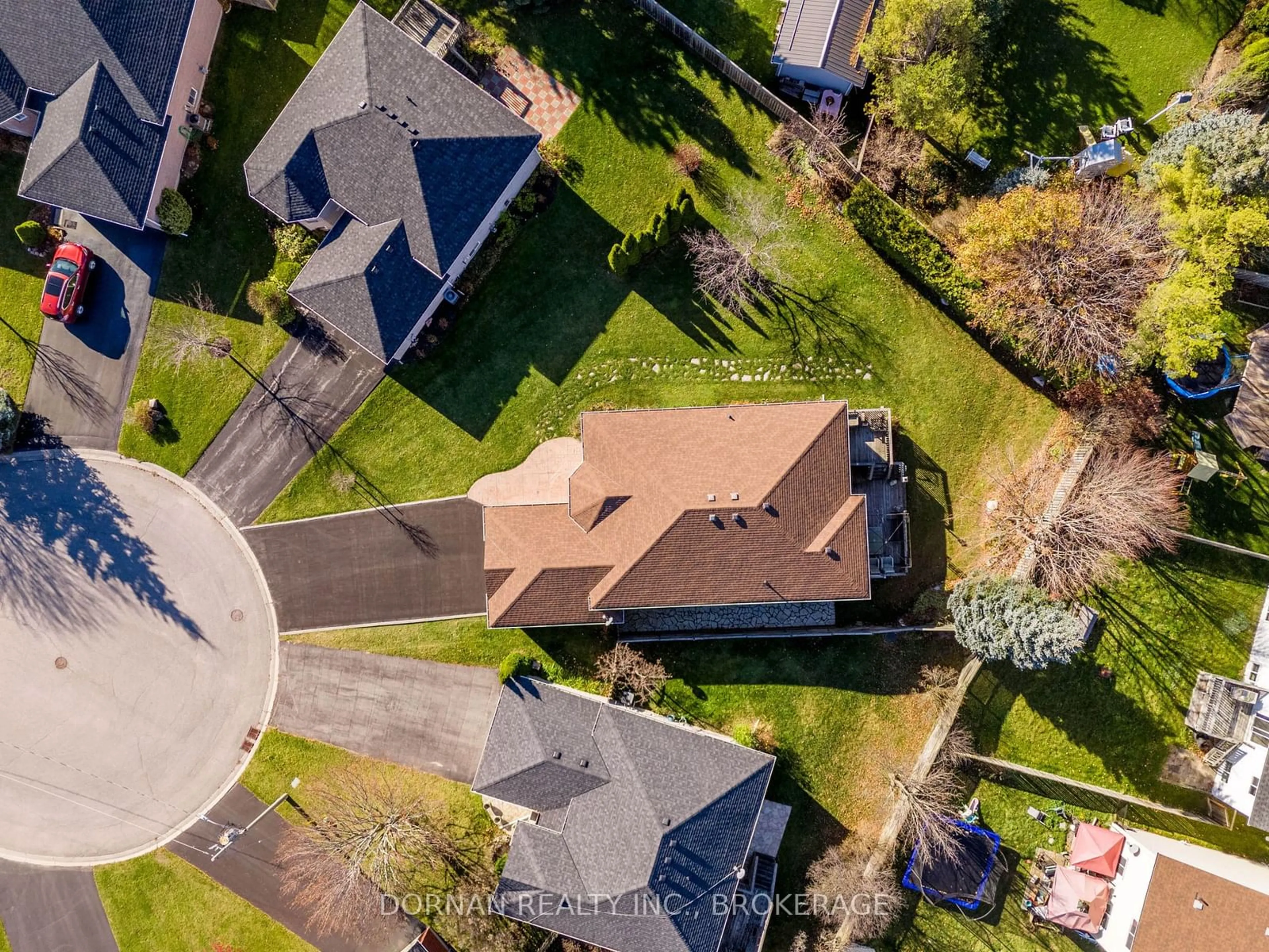 A pic from outside/outdoor area/front of a property/back of a property/a pic from drone, street for 9 Samuel Pl, Kawartha Lakes Ontario K9V 6B9