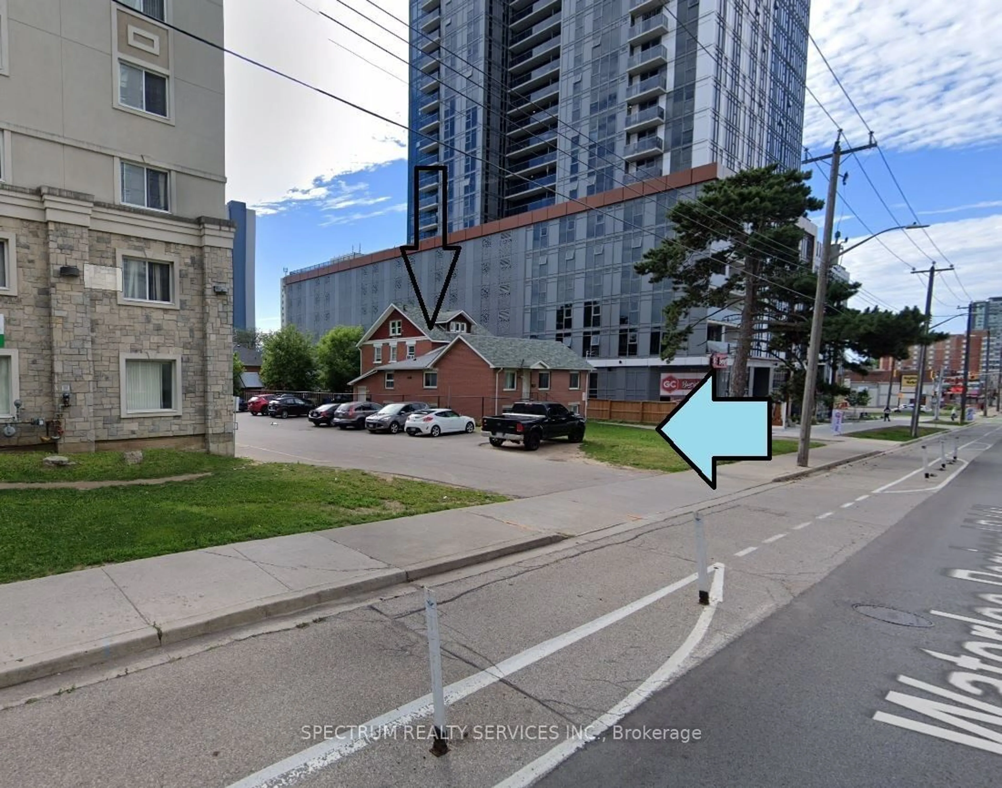 Unknown for 310 King St, Waterloo Ontario N2J 2Z2