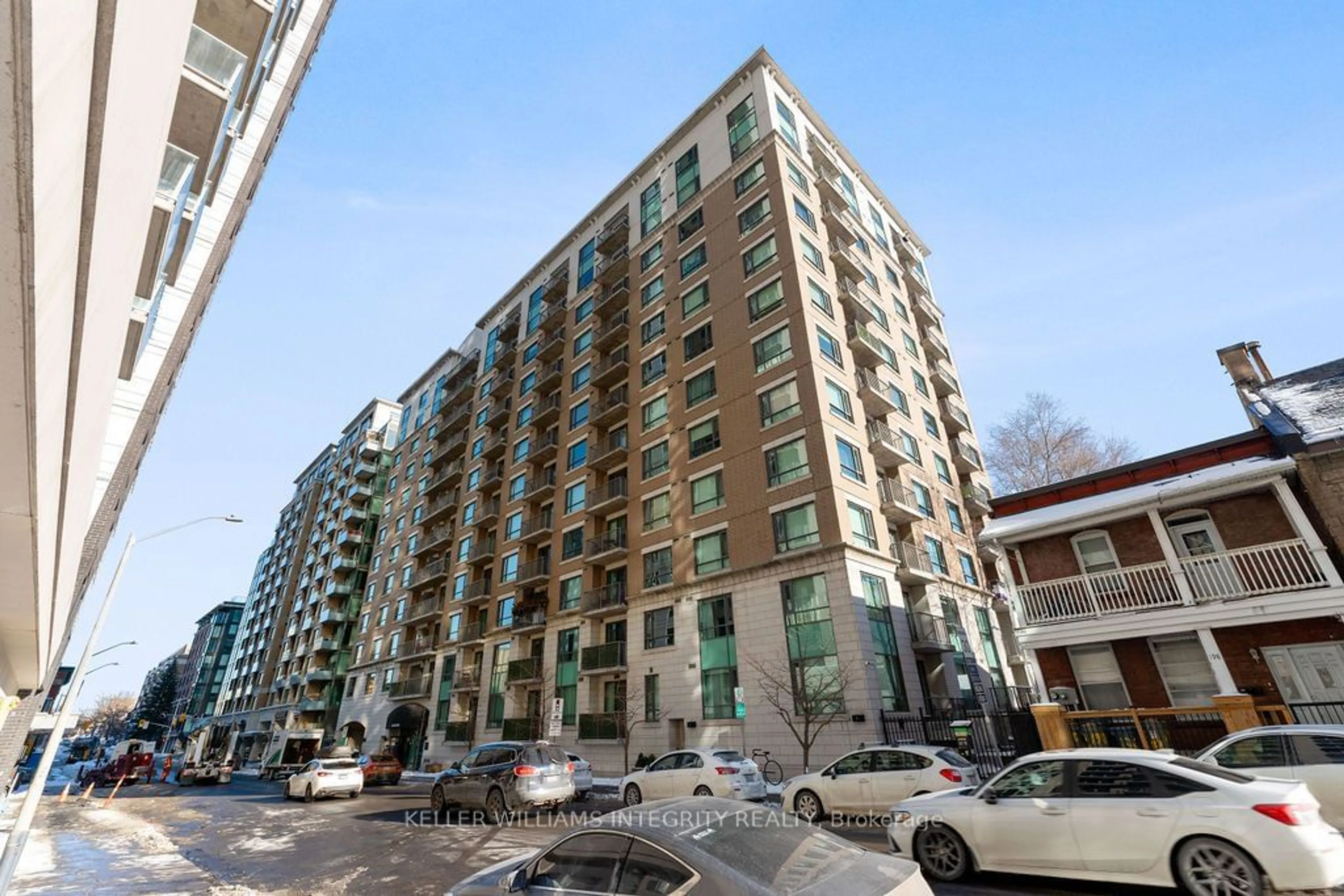 Patio, building for 200 Besserer St #1004, Lower Town - Sandy Hill Ontario K1N 0A7