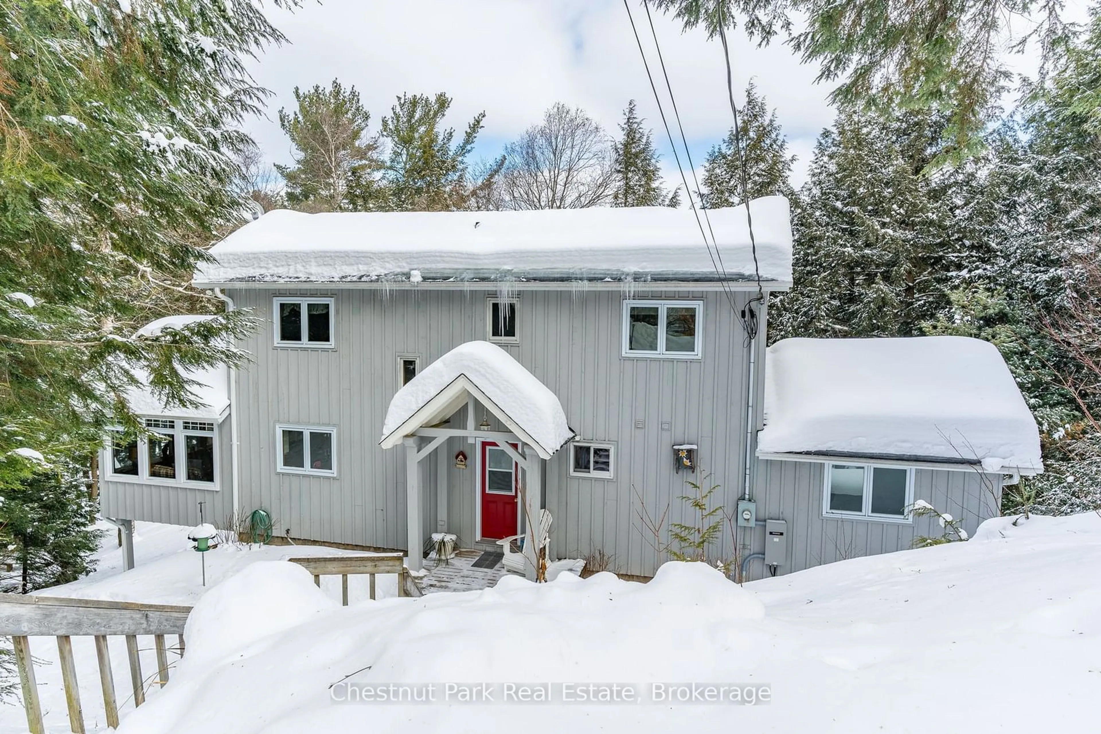 A pic from outside/outdoor area/front of a property/back of a property/a pic from drone, unknown for 1003 Arnott Lane, Dysart et al Ontario K0M 1S0