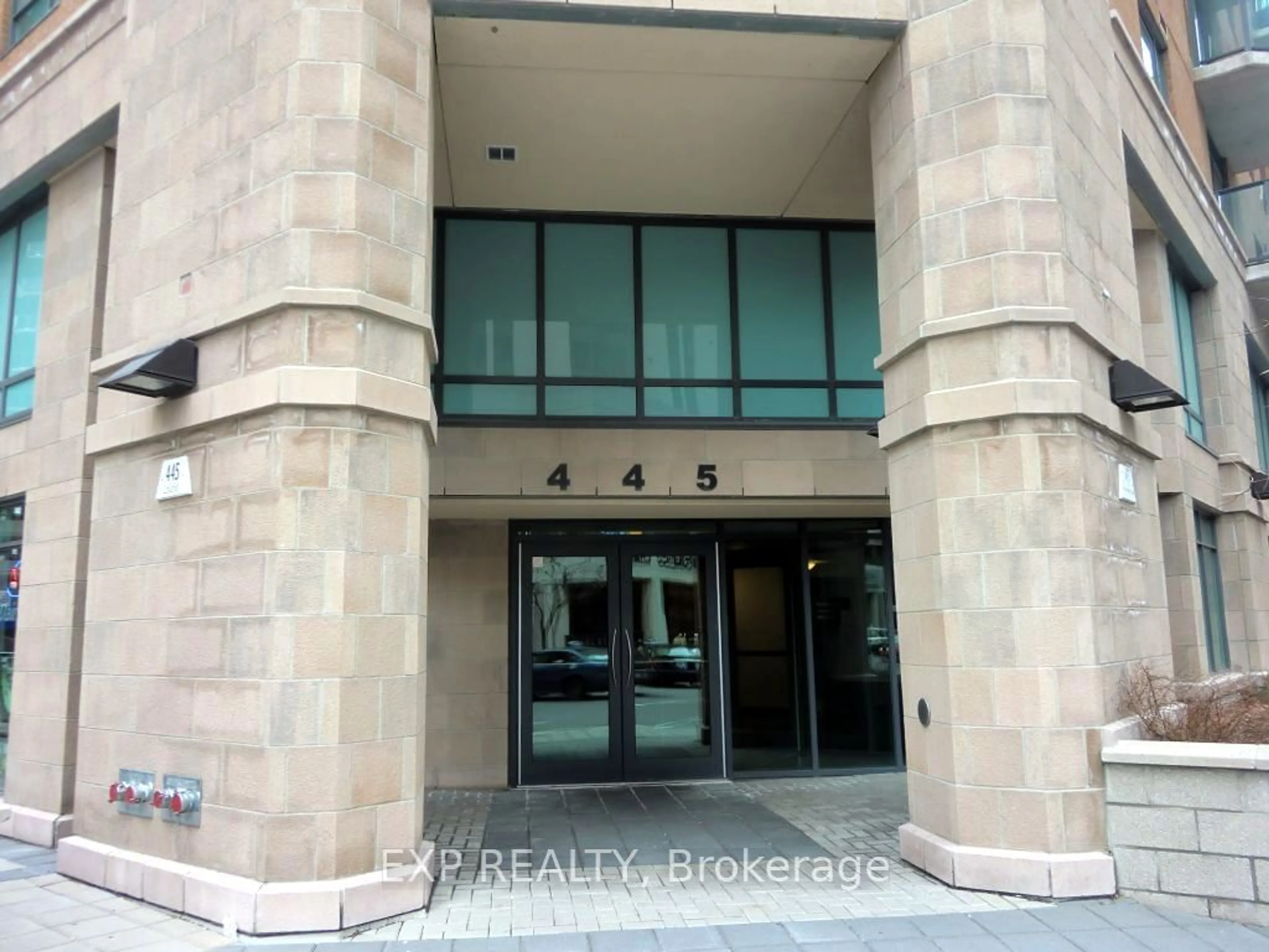 Indoor foyer for 445 Laurier Ave #2303, Ottawa Centre Ontario K1R 0A2