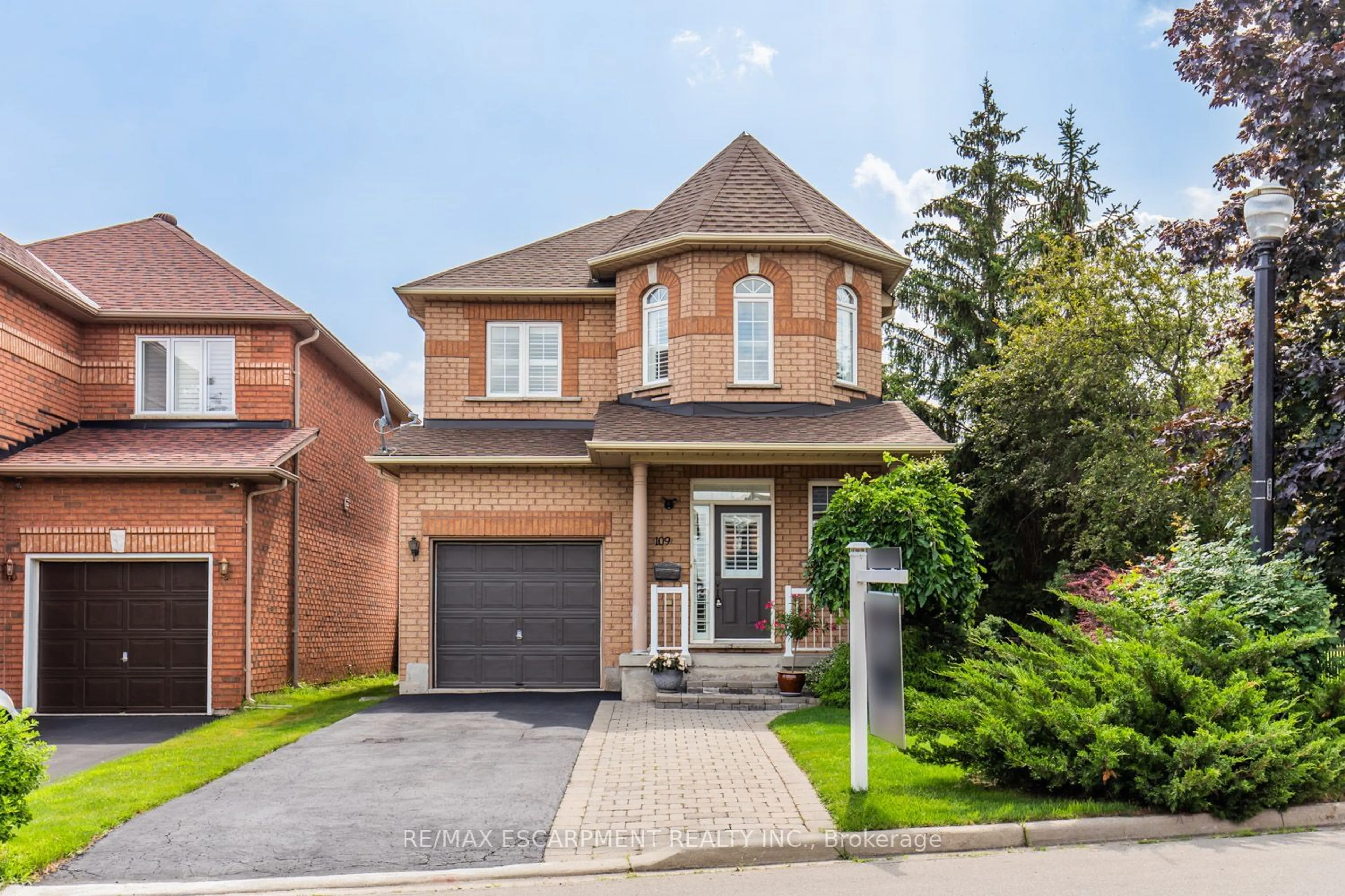 Home with brick exterior material, street for 109 Peachwood Cres, Hamilton Ontario L8E 5Z7