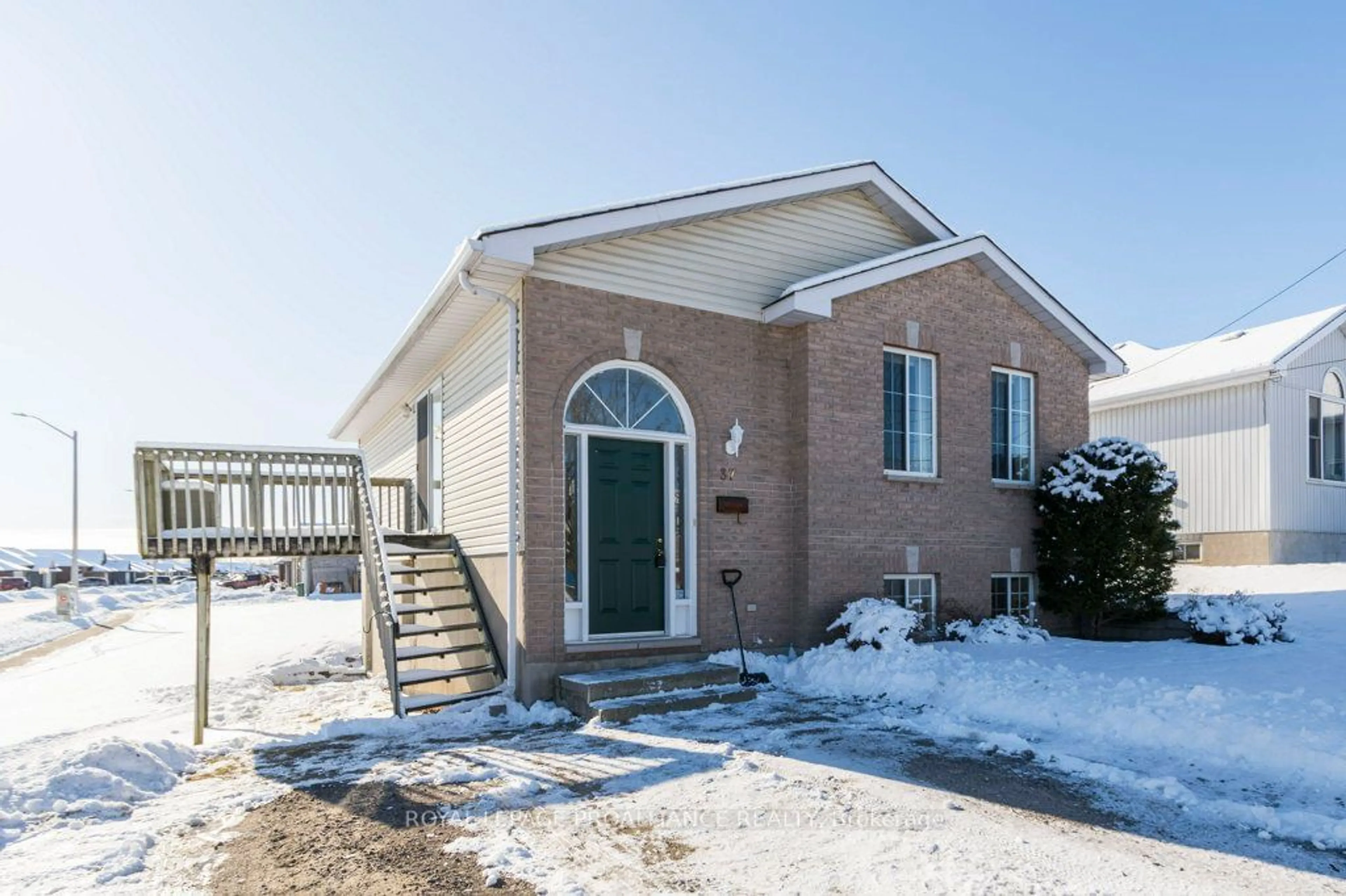 Home with brick exterior material, building for 37 Tice Cres, Belleville Ontario K8N 2X8