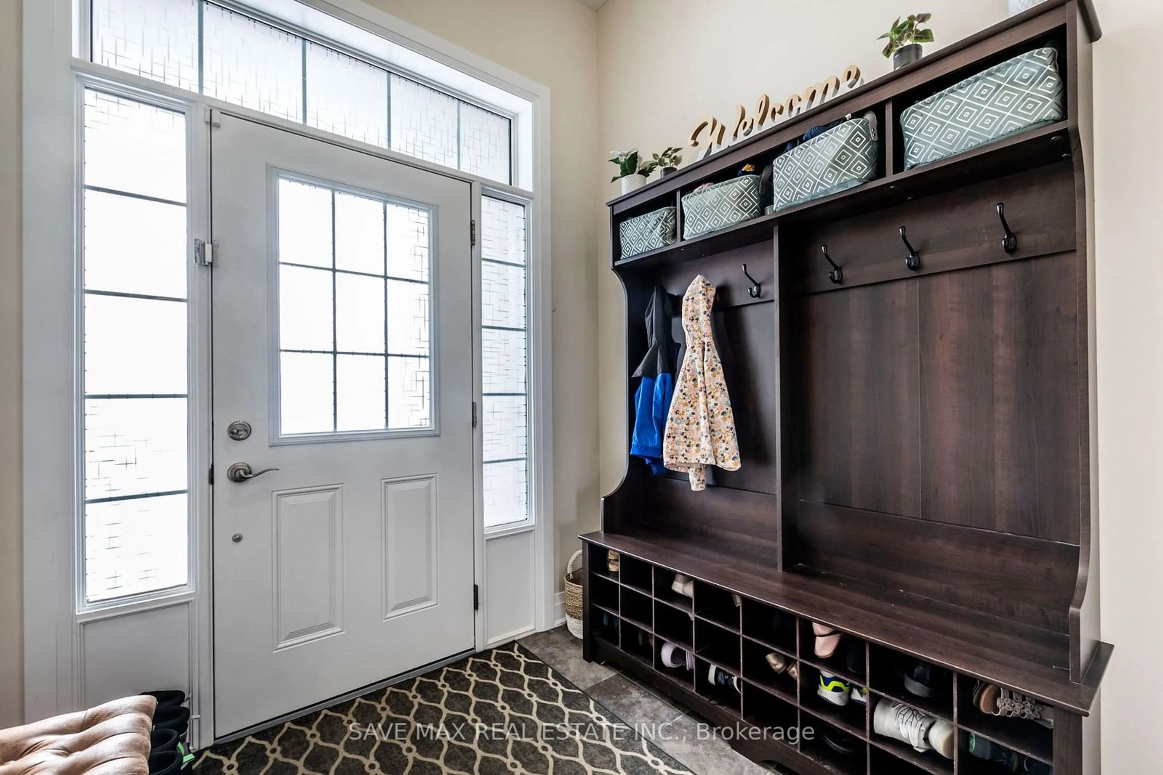 Indoor entryway for 584 Mayapple St, Waterloo Ontario N2V 0E3