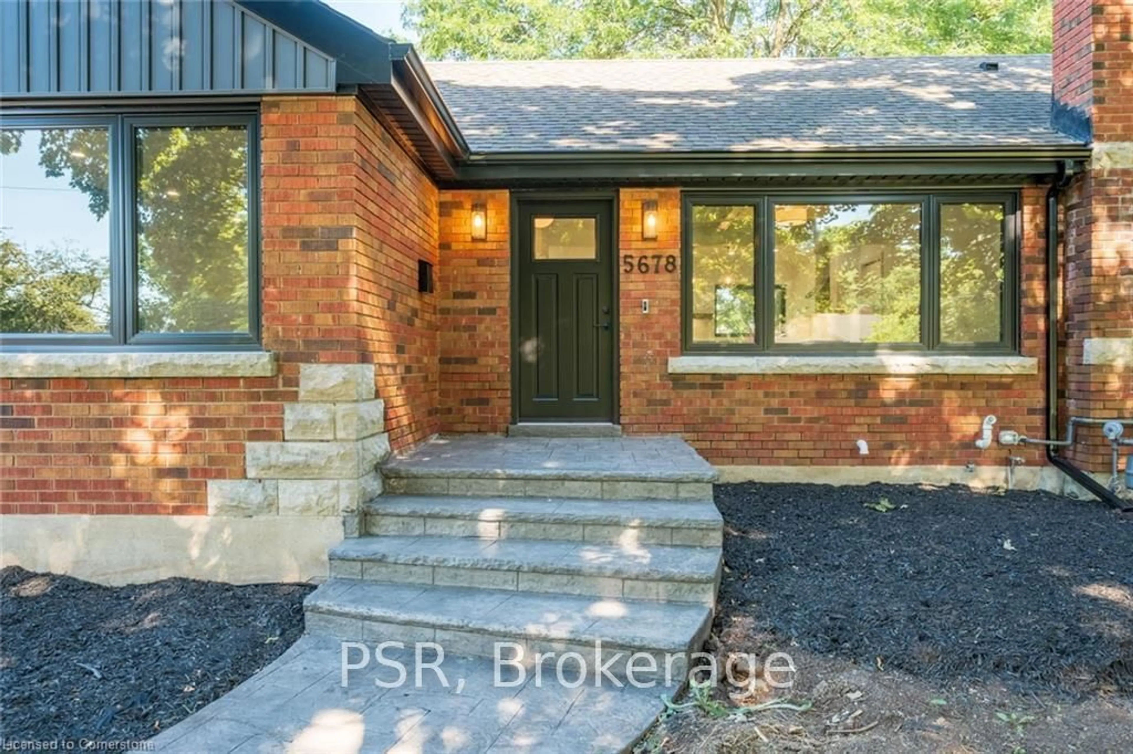 Home with brick exterior material, street for 5678 Woodland Blvd, Niagara Falls Ontario L2G 5K8