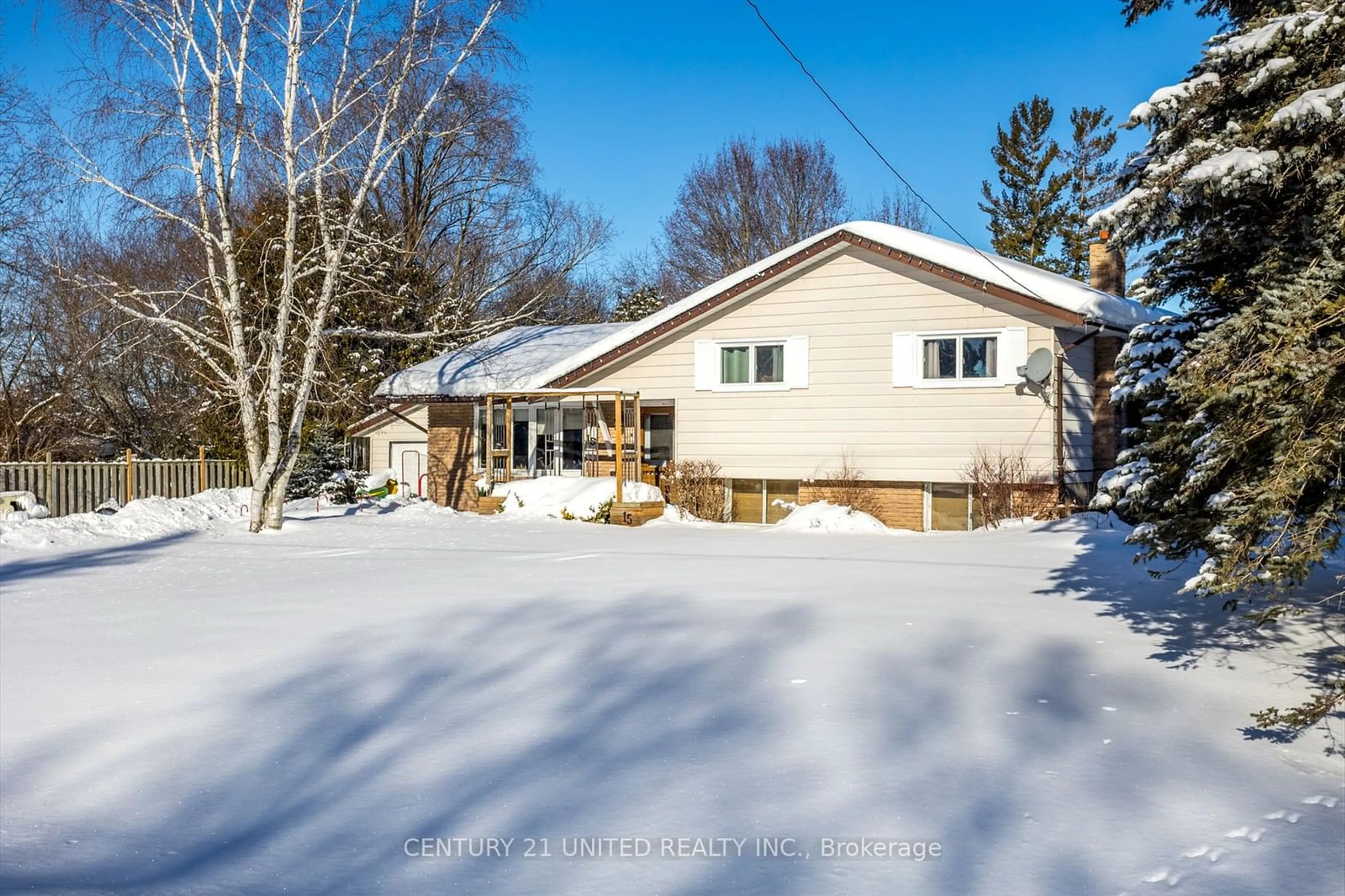 A pic from outside/outdoor area/front of a property/back of a property/a pic from drone, street for 15 Janet Dr, Kawartha Lakes Ontario L0B 1K0