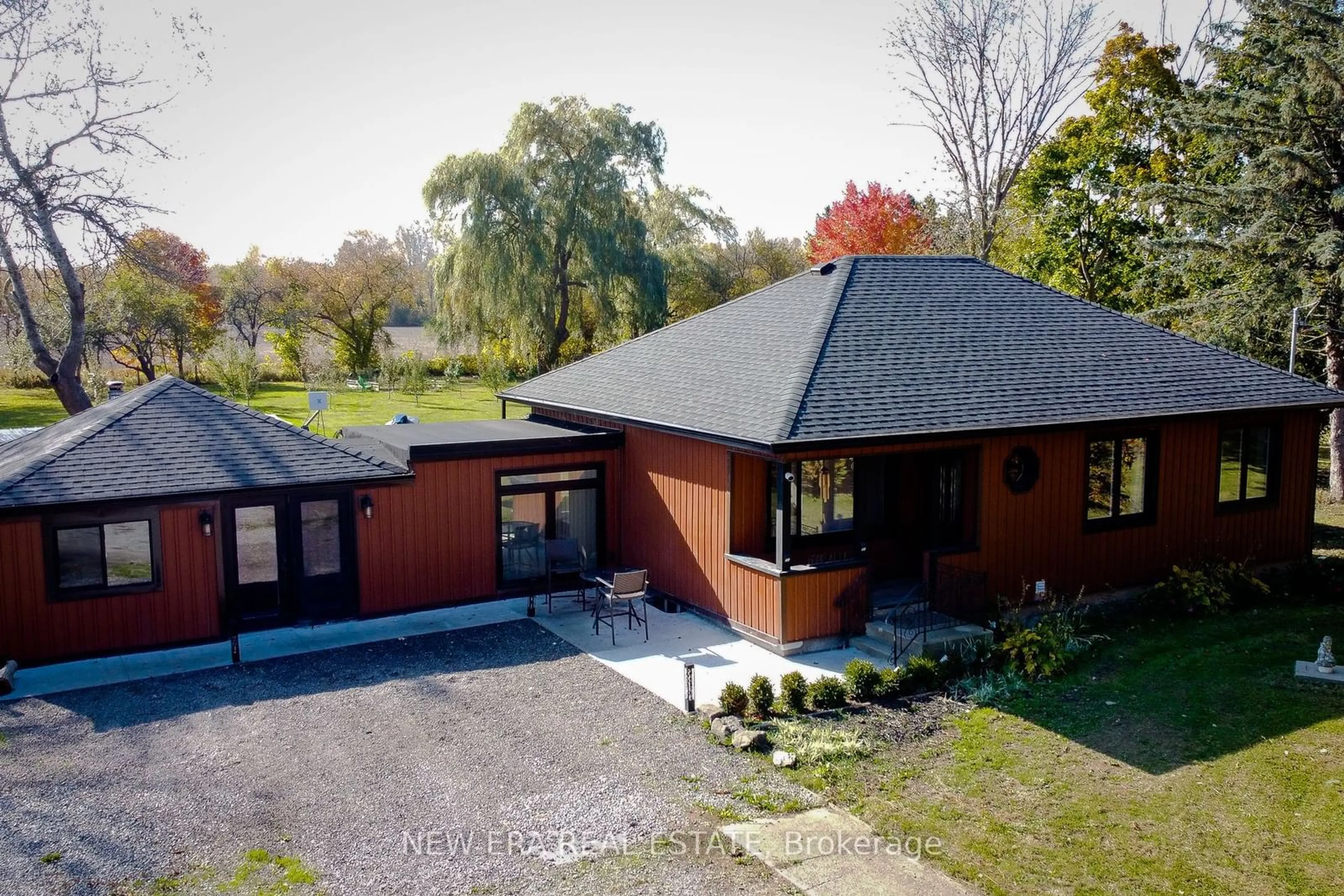 A pic from outside/outdoor area/front of a property/back of a property/a pic from drone, building for 11755 Highway 3, Wainfleet Ontario L0S 1V0