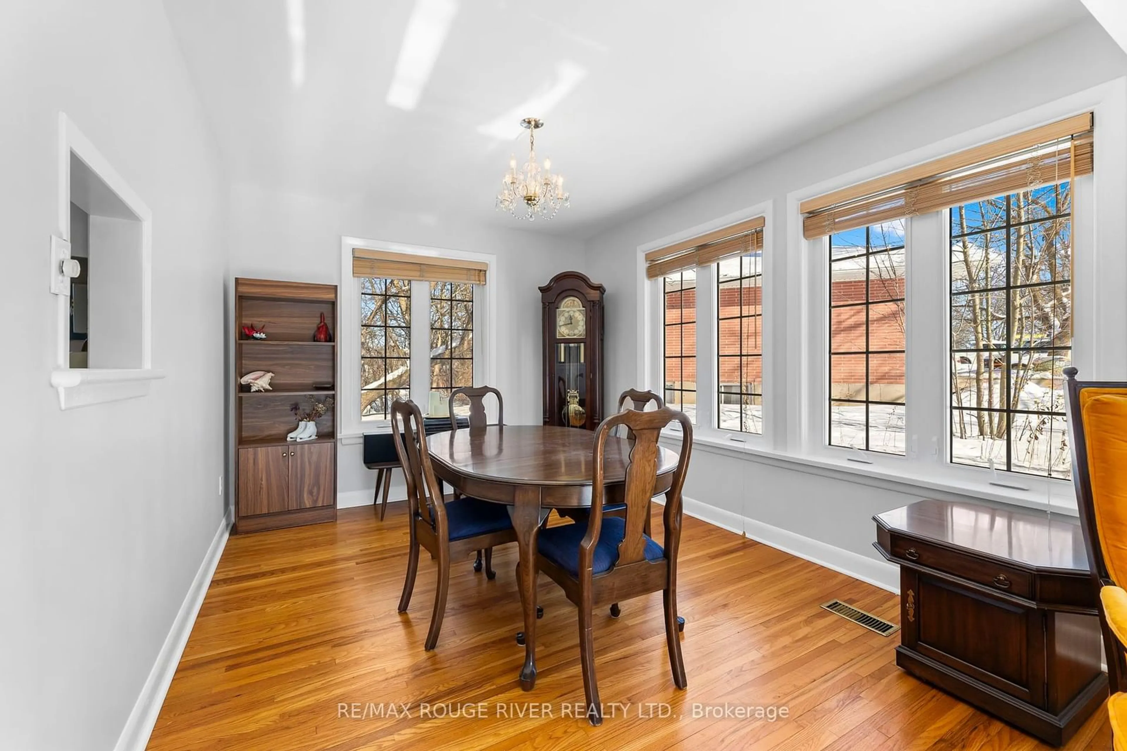 Dining room, unknown for 688 Stannor Dr, Peterborough Ontario K9J 4S7