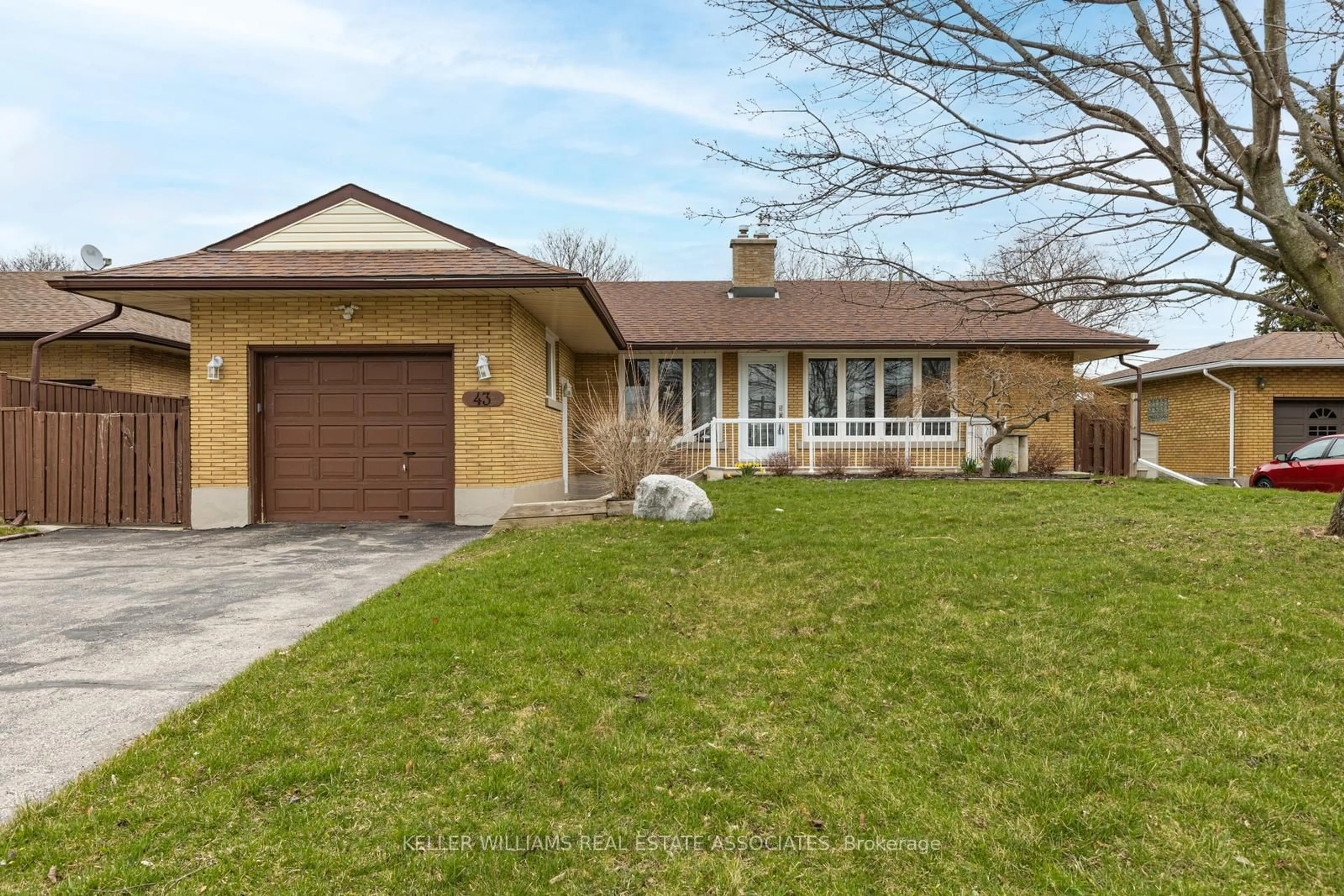 Home with brick exterior material, street for 43 Alexander Ave, Cambridge Ontario N1R 5K5