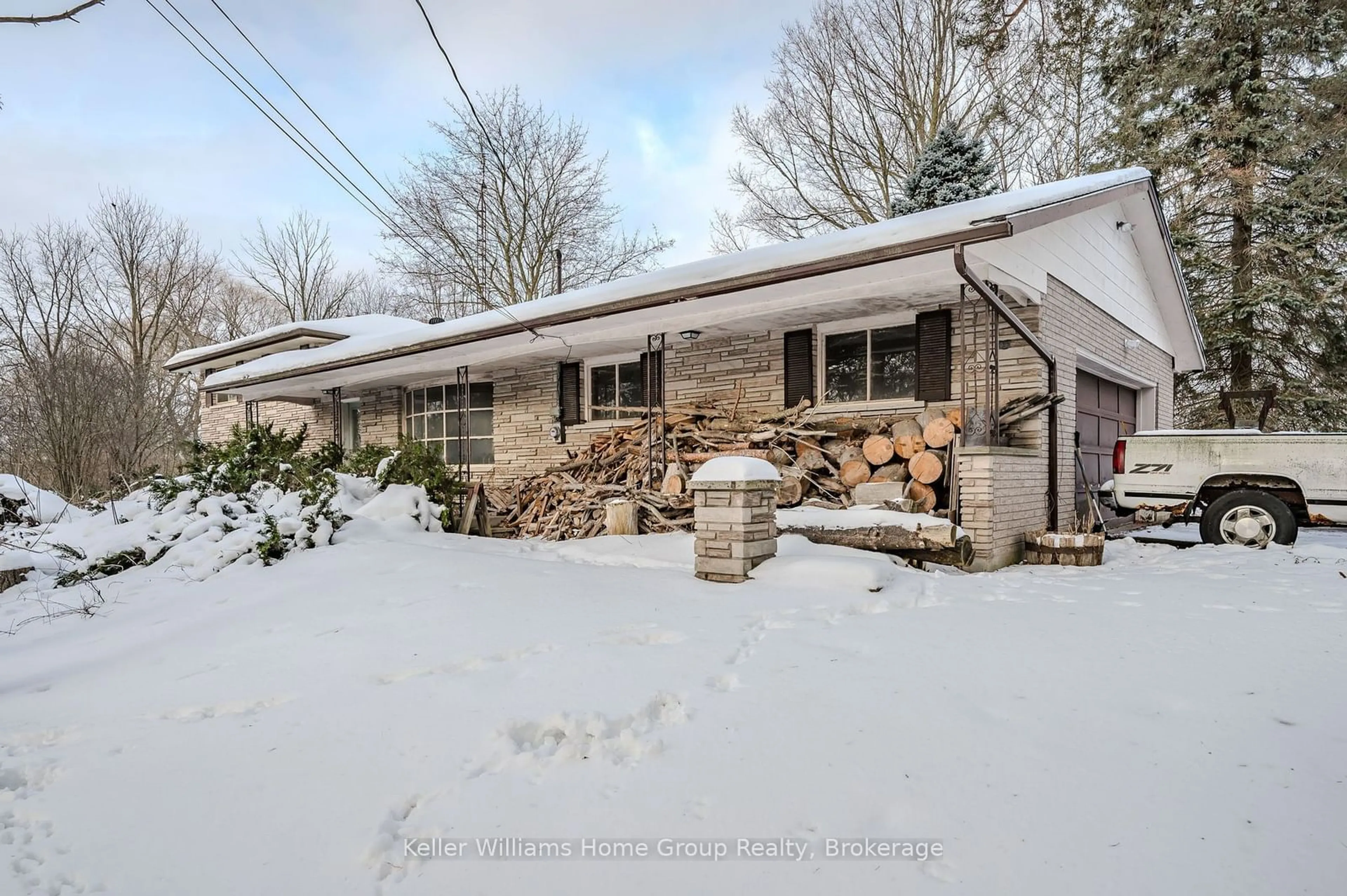 A pic from outside/outdoor area/front of a property/back of a property/a pic from drone, street for 7850 7 High, Guelph/Eramosa Ontario N1H 6H8