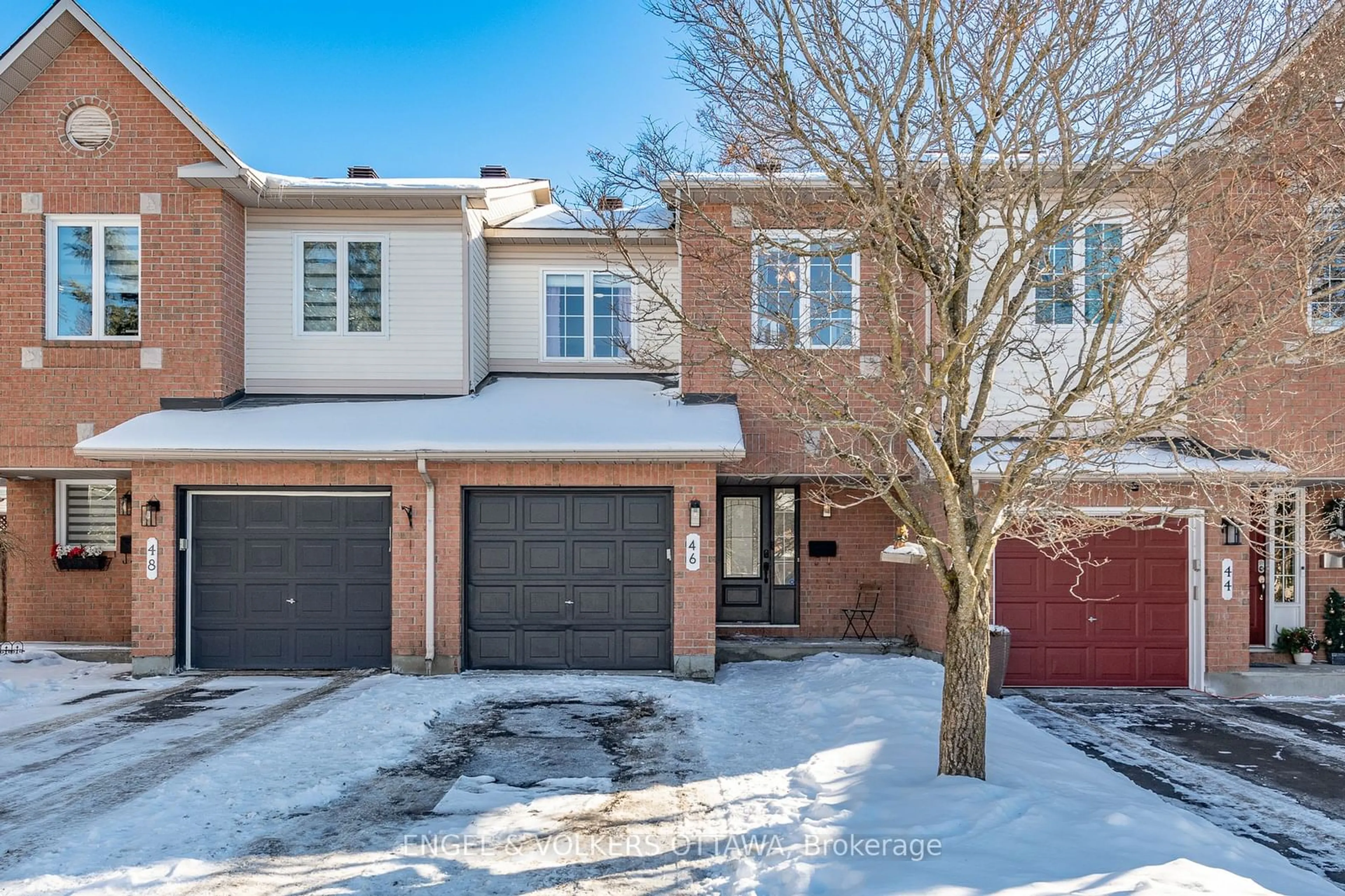 Home with brick exterior material, street for 46 Deerchase Crt, Kanata Ontario K2M 2R1