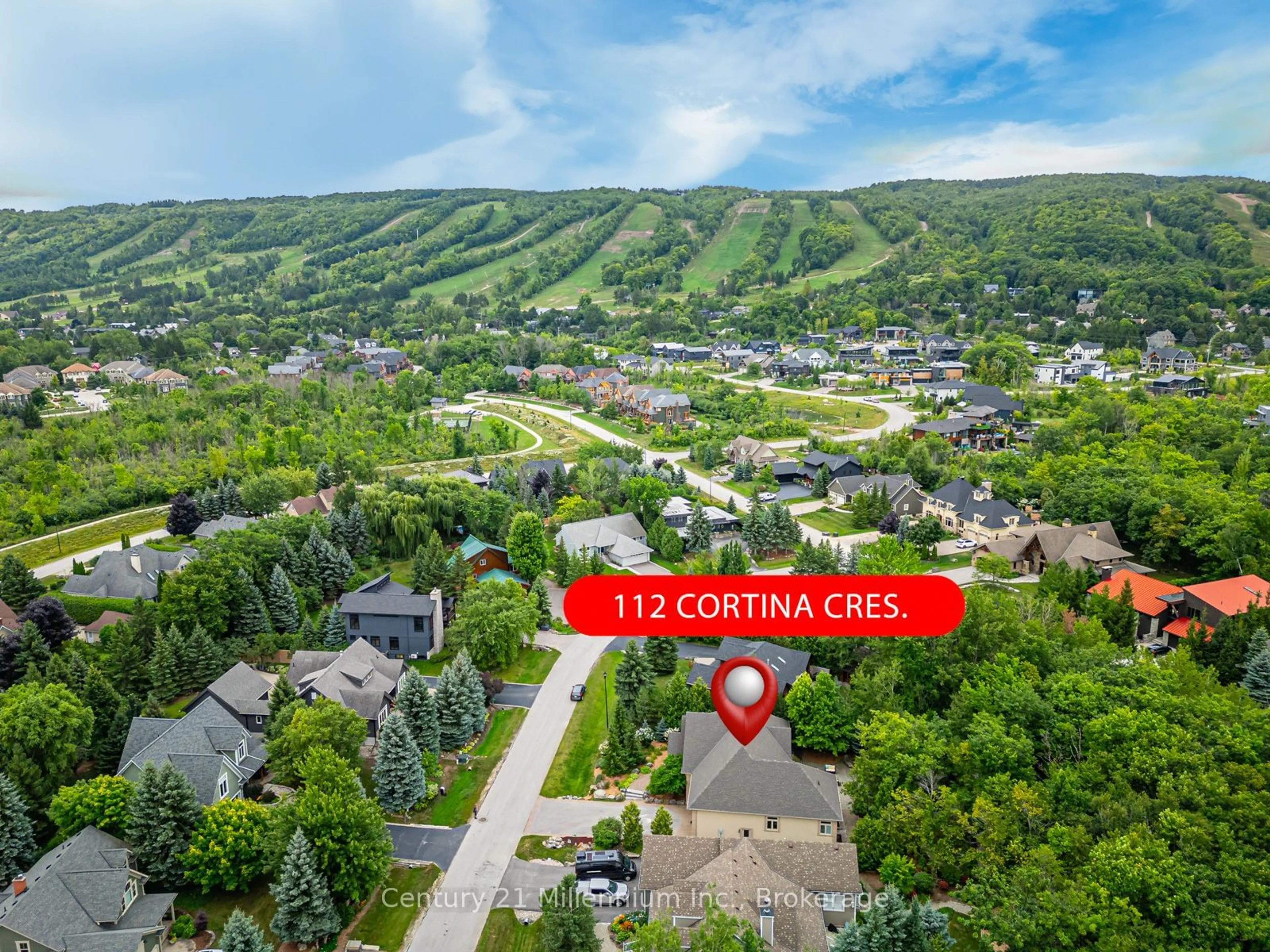 A pic from outside/outdoor area/front of a property/back of a property/a pic from drone, mountain view for 112 Cortina Cres, Blue Mountains Ontario L9Y 0S9