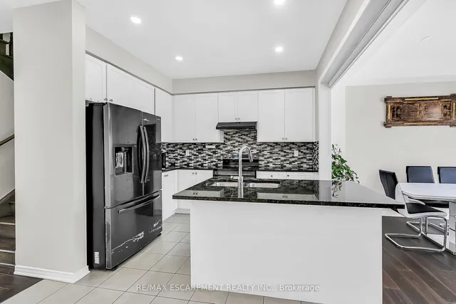 Additional property image - 328 Bedrock Dr