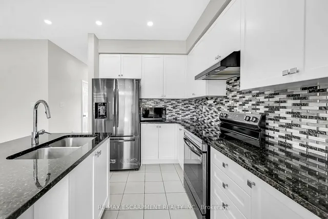 Additional property image - 328 Bedrock Dr