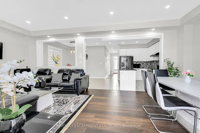 Additional property image - 328 Bedrock Dr