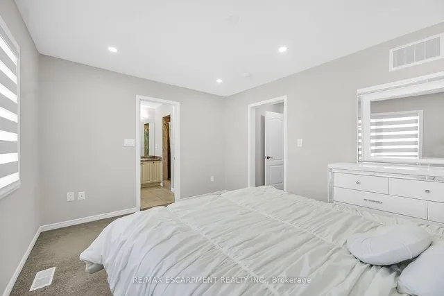 Additional property image - 328 Bedrock Dr