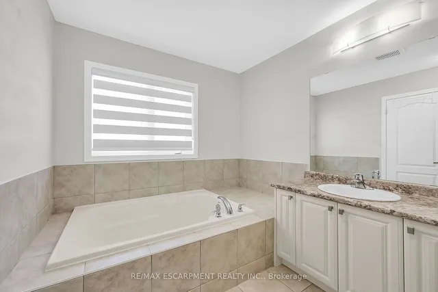 Additional property image - 328 Bedrock Dr