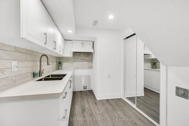 Additional property image - 328 Bedrock Dr