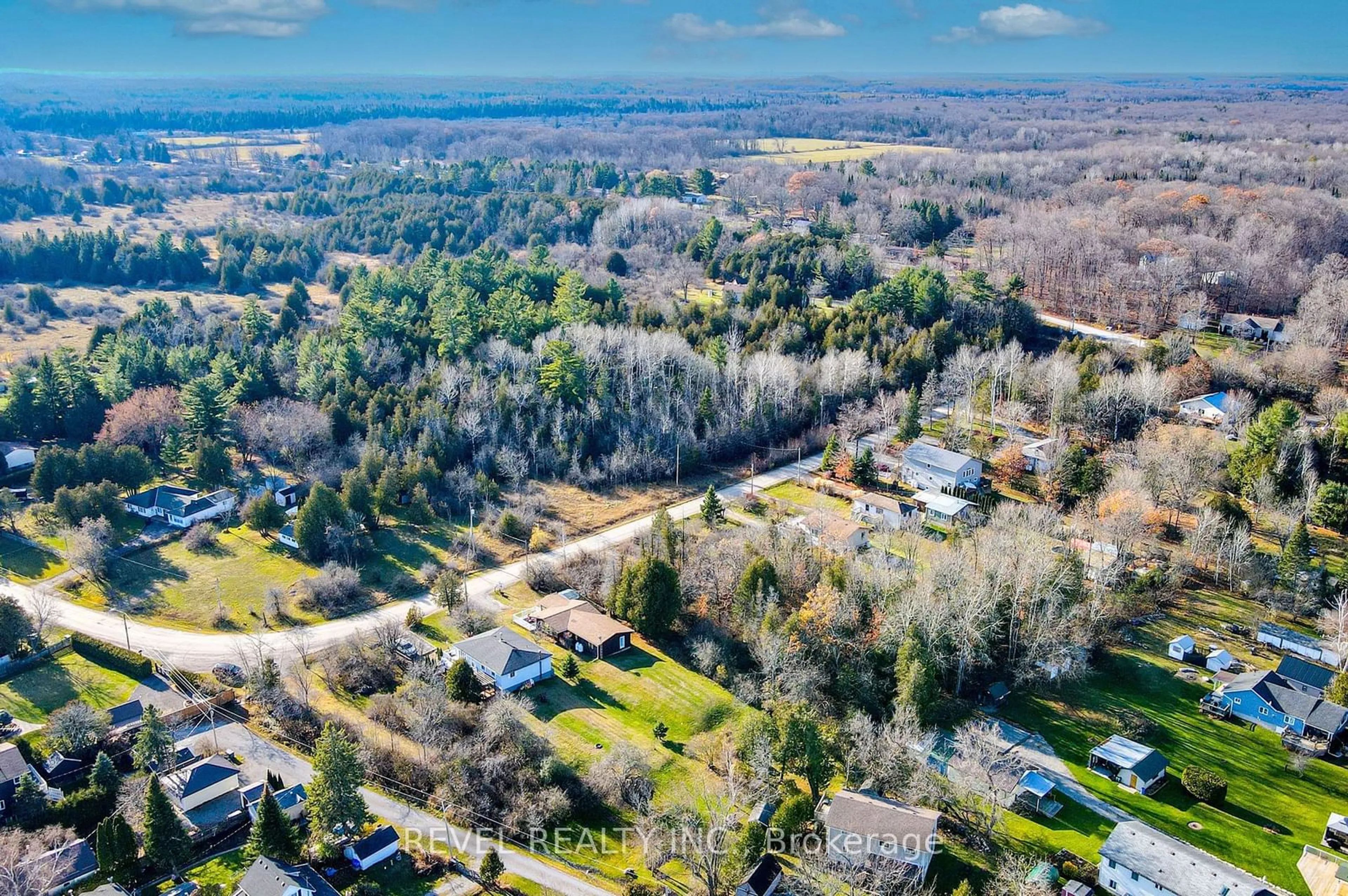 A pic from outside/outdoor area/front of a property/back of a property/a pic from drone, unknown for 25 Lakeview Cottage Rd, Kawartha Lakes Ontario K0M 2B0