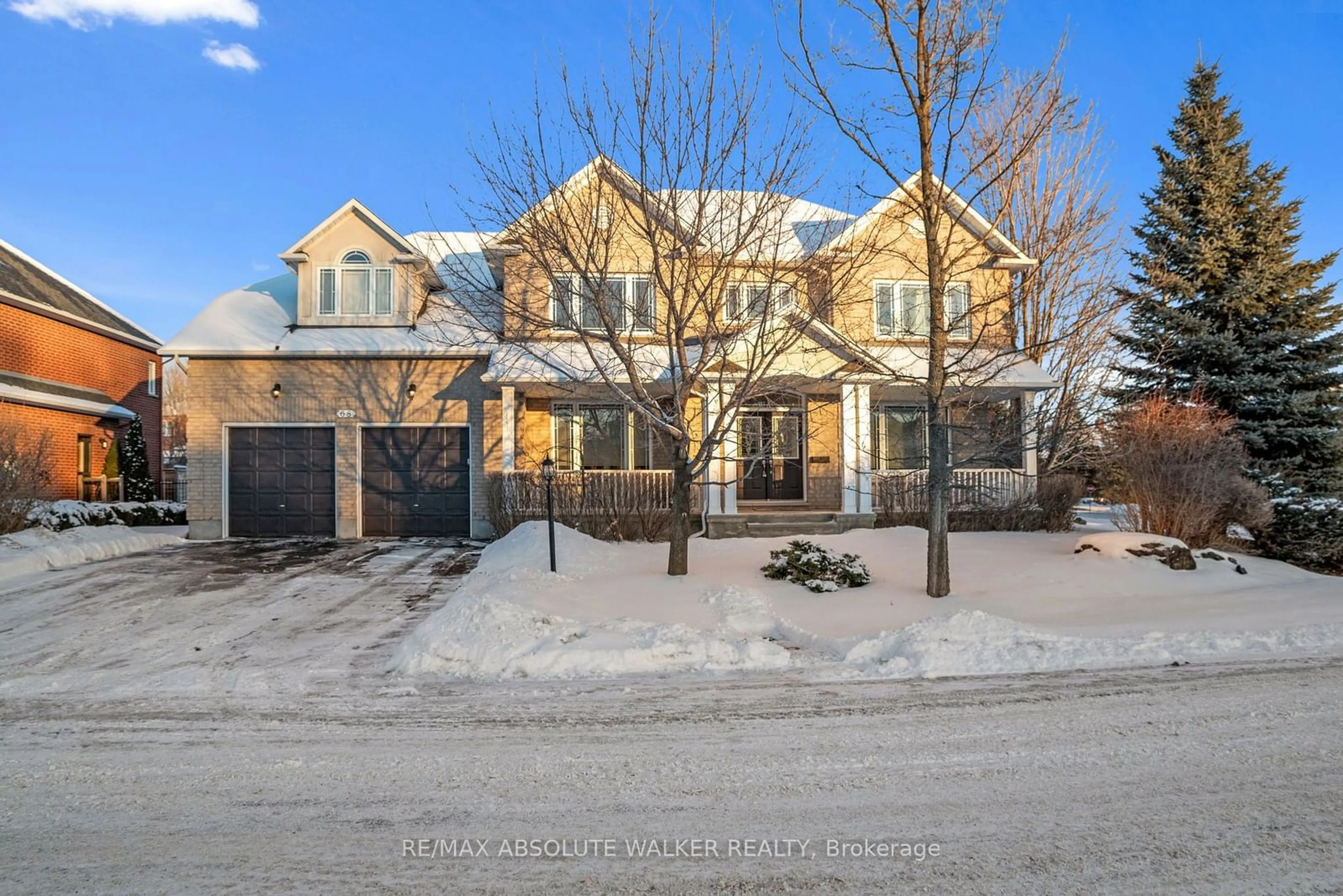 A pic from outside/outdoor area/front of a property/back of a property/a pic from drone, street for 68 Tradewinds Dr, Barrhaven Ontario K2G 6Y8