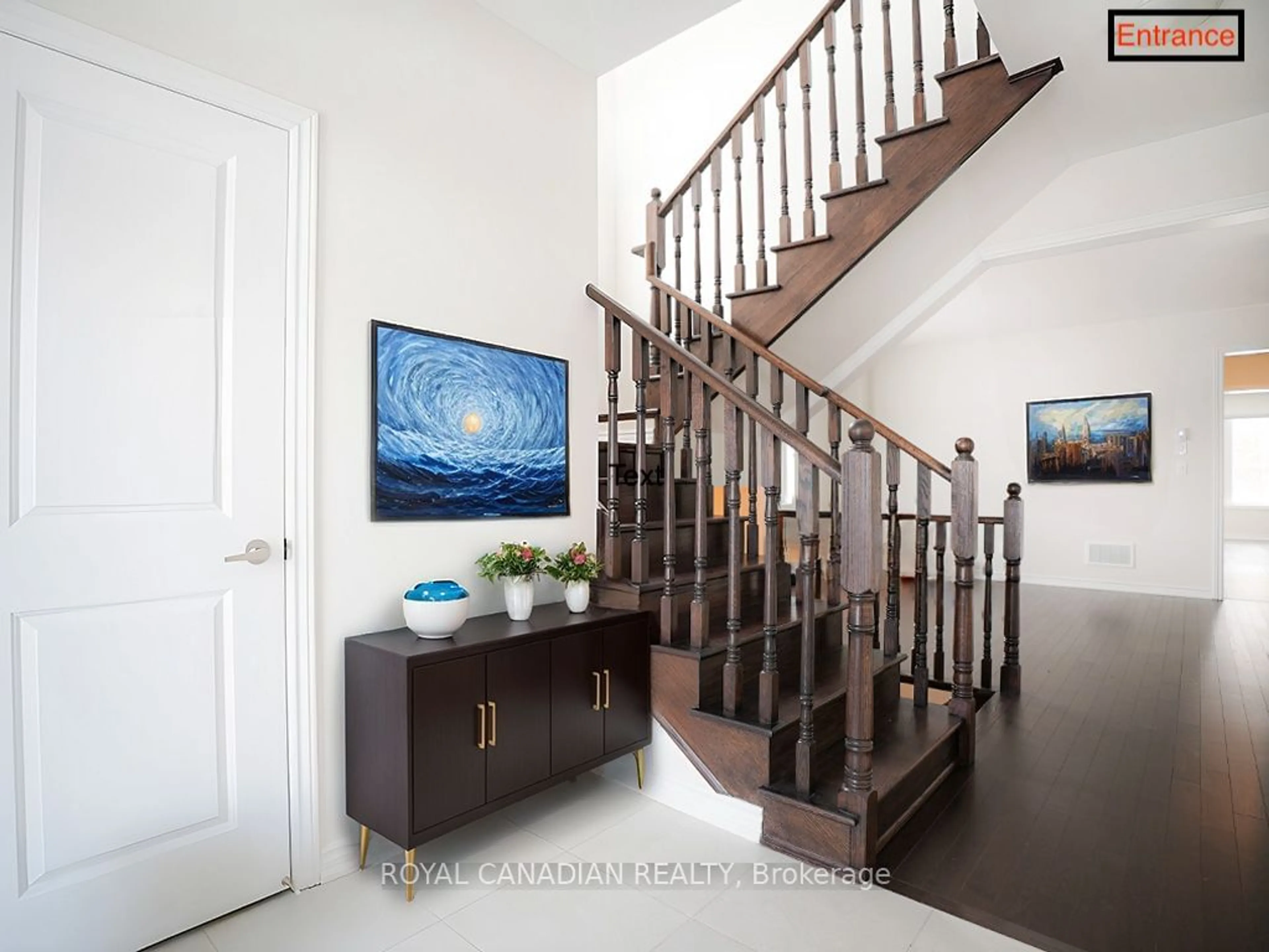 Indoor entryway for 37 Gilham Way, Brant Ontario N3L 0M9