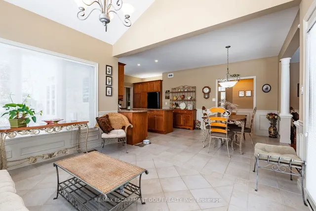 Additional property image - 5 Bridle St
