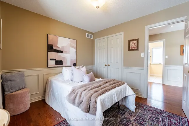 Additional property image - 5 Bridle St