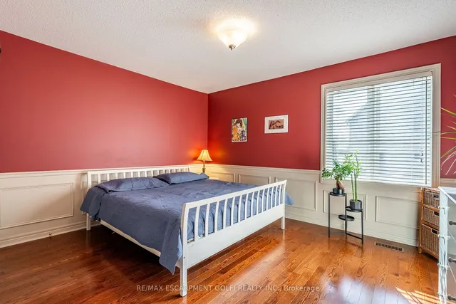 Additional property image - 5 Bridle St