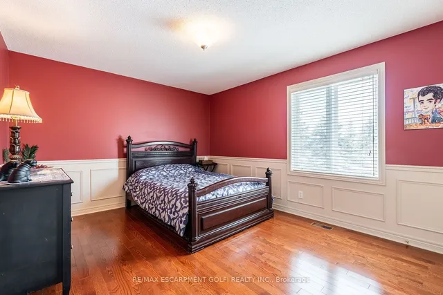 Additional property image - 5 Bridle St