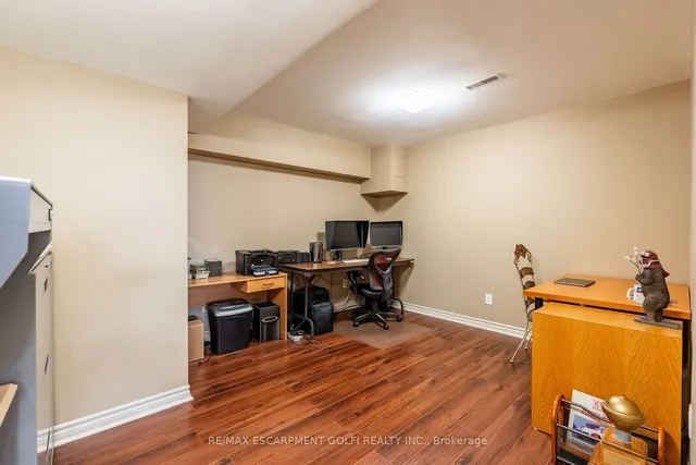 Additional property image - 5 Bridle St