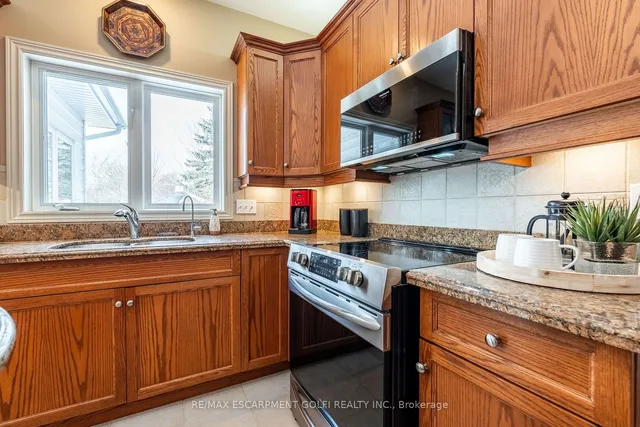 Additional property image - 5 Bridle St