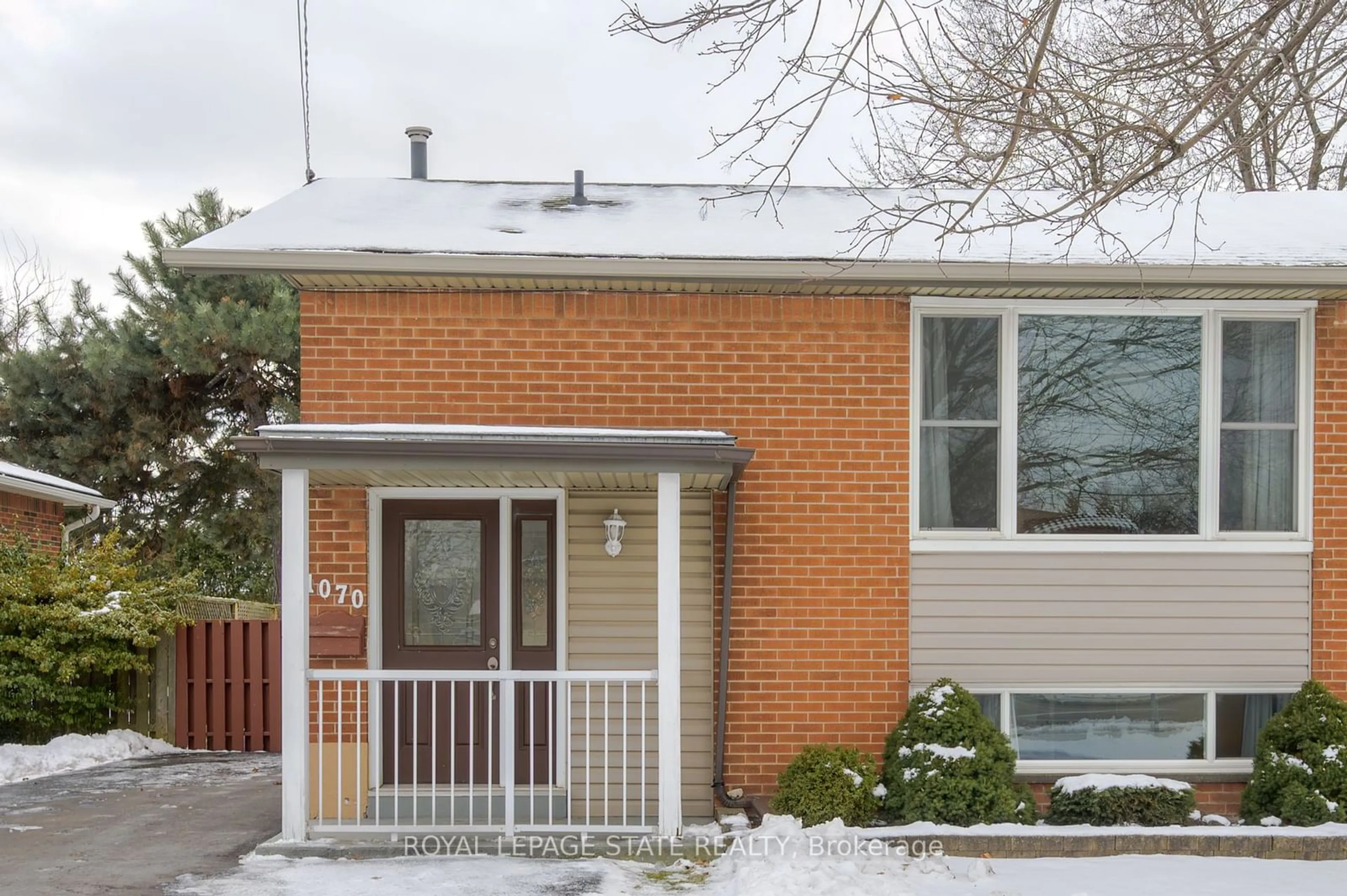 Home with brick exterior material, street for 1070 Fennell Ave, Hamilton Ontario L8T 1R6