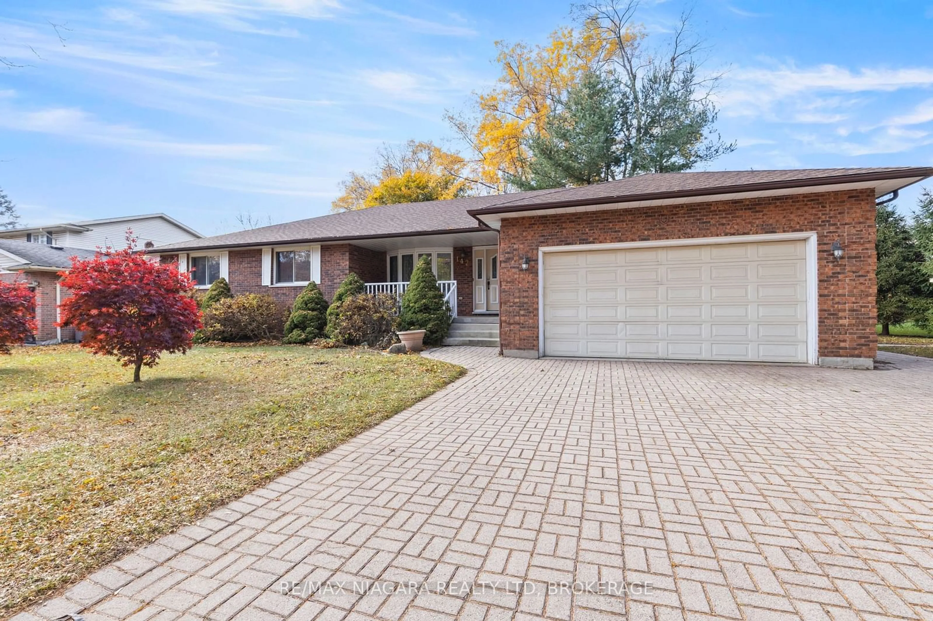 Home with brick exterior material, street for 142 WELLAND Rd, Pelham Ontario L0S 1E4