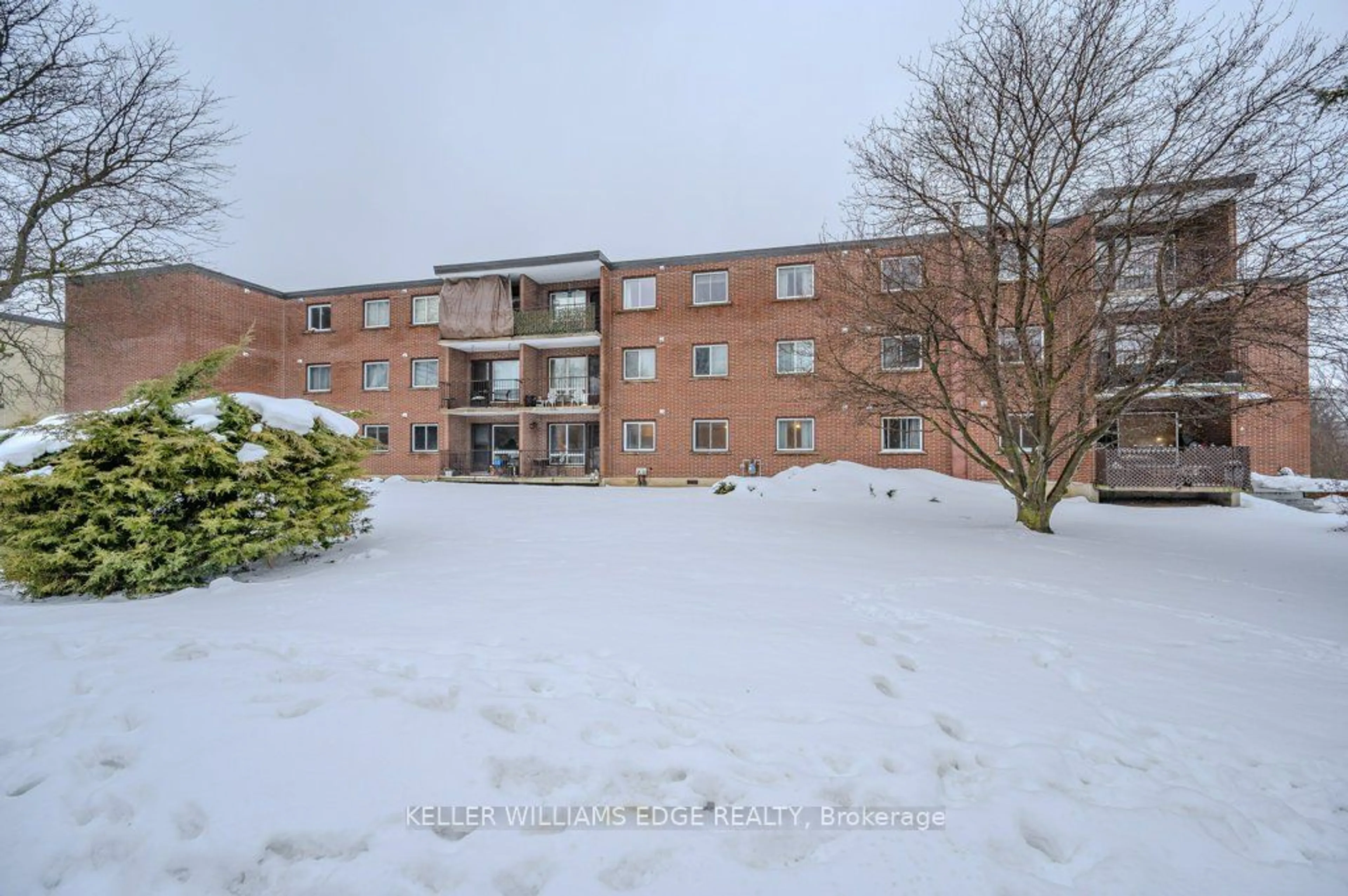 A pic from outside/outdoor area/front of a property/back of a property/a pic from drone, building for 4 Avalon Pl #107, Kitchener Ontario N2M 4N6