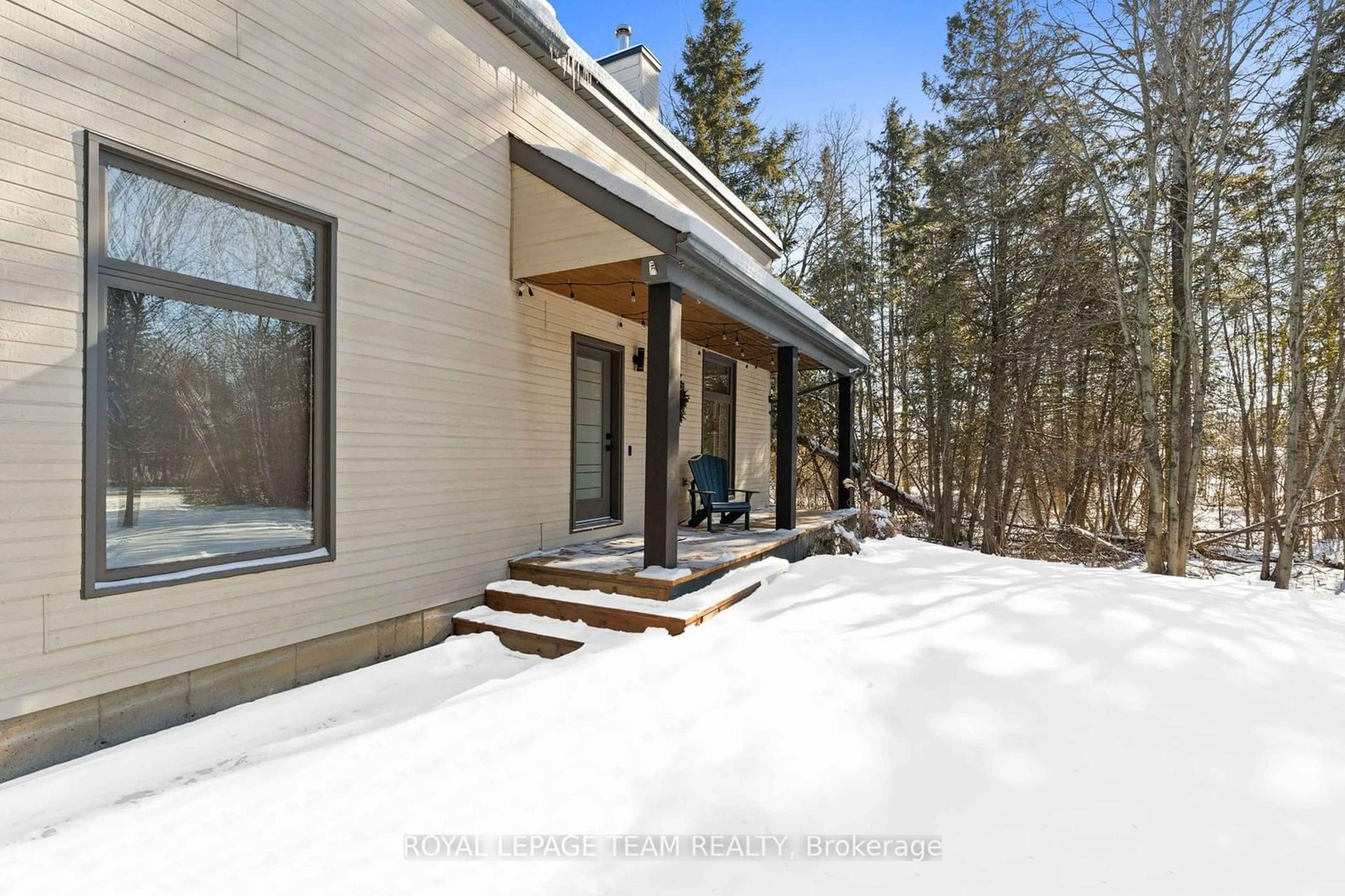 Patio, unknown for 14 Meadowglen Circ, North Grenville Ontario K0G 1J0