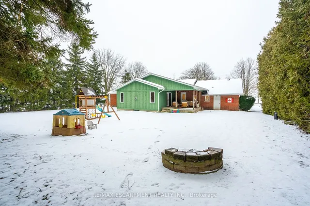 Additional property image - 937 Safari Rd