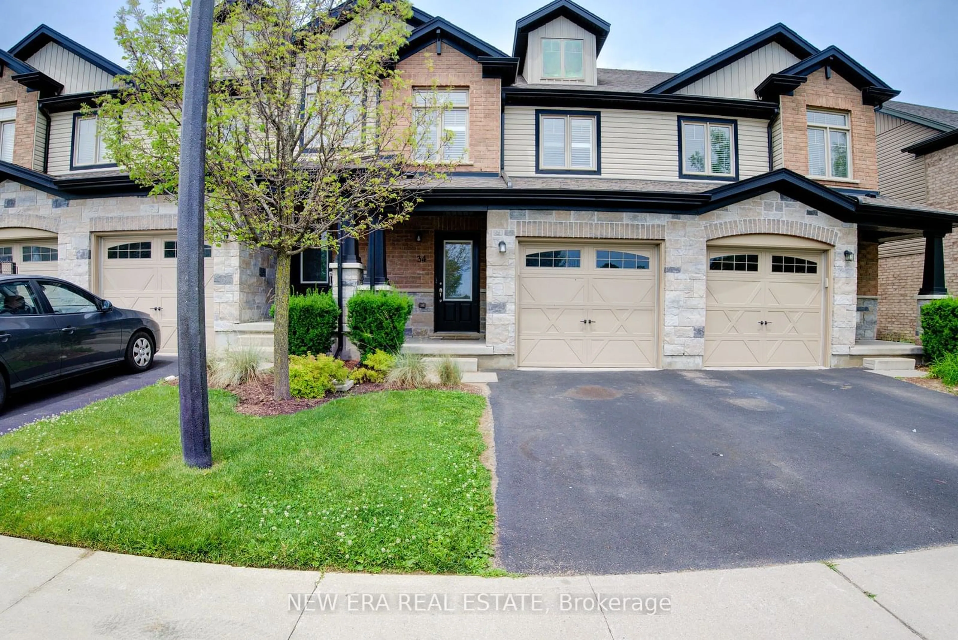 Home with brick exterior material, street for 34 Arlington Cres, Guelph Ontario N1L 0L1