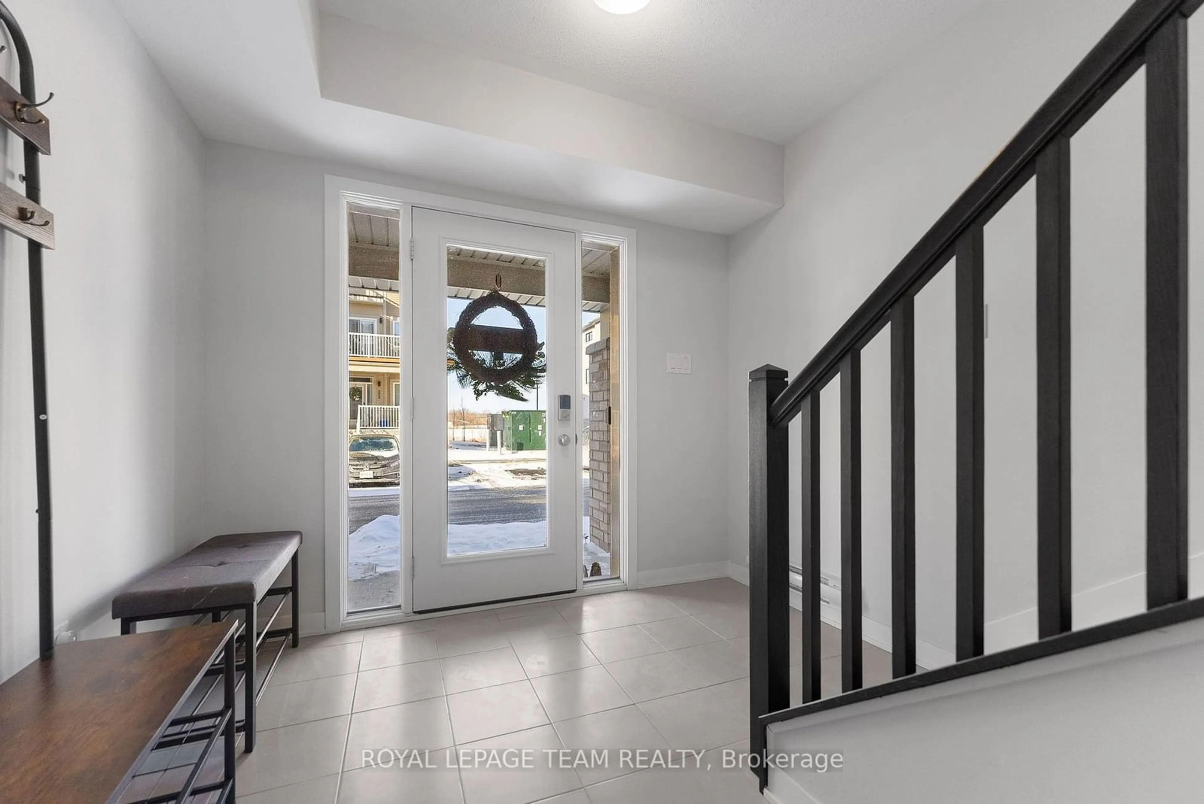 Indoor entryway for 326 Olivenite, Barrhaven Ontario K2J 7J4