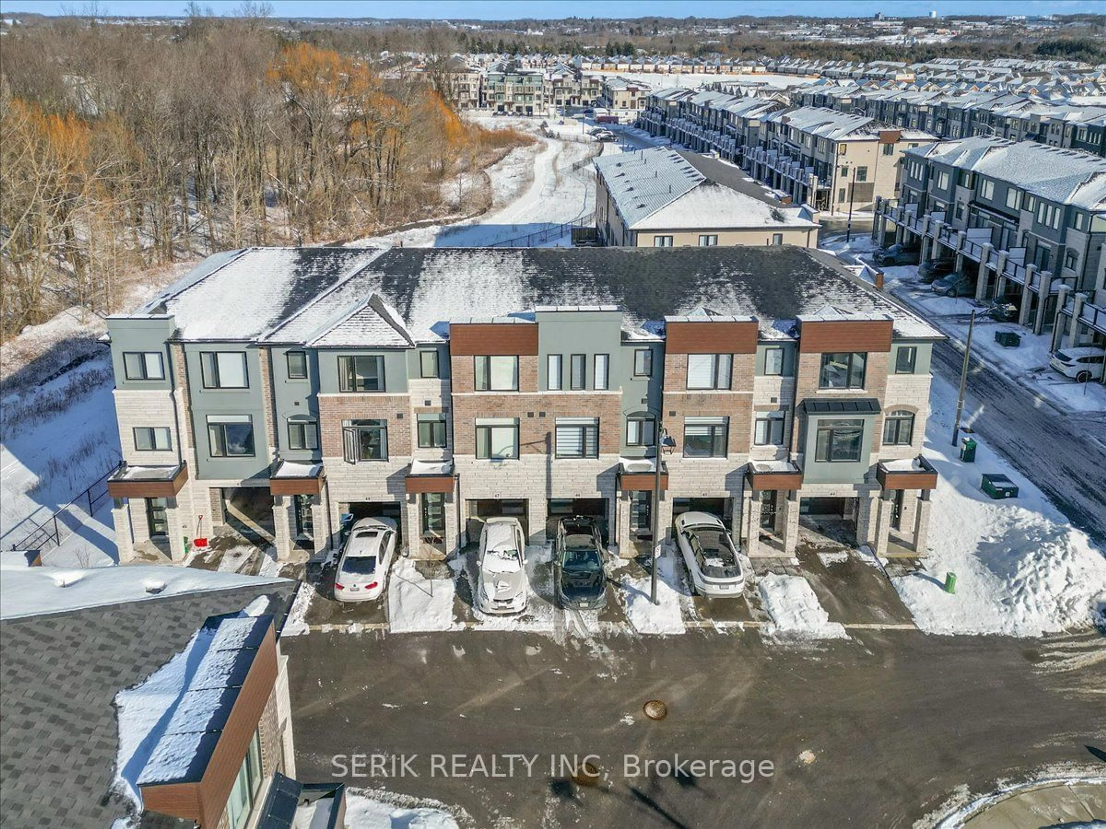 A pic from outside/outdoor area/front of a property/back of a property/a pic from drone, unknown for 290 Equestrian Way #44, Cambridge Ontario N3H 4R6