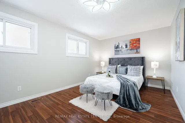 Additional image 23 of 43 Markham Cres