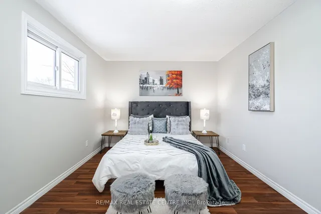 Additional image 21 of 43 Markham Cres