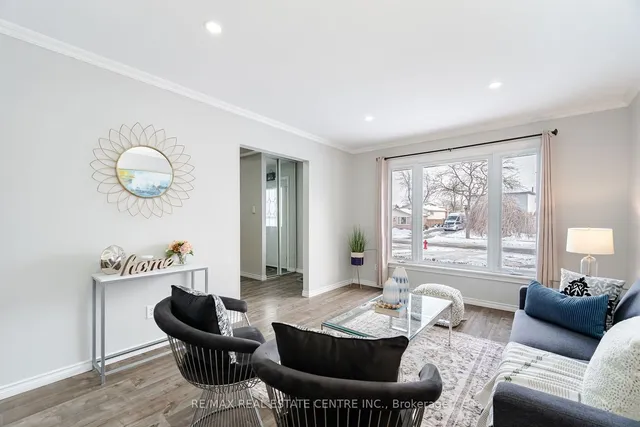 Additional image 35 of 43 Markham Cres