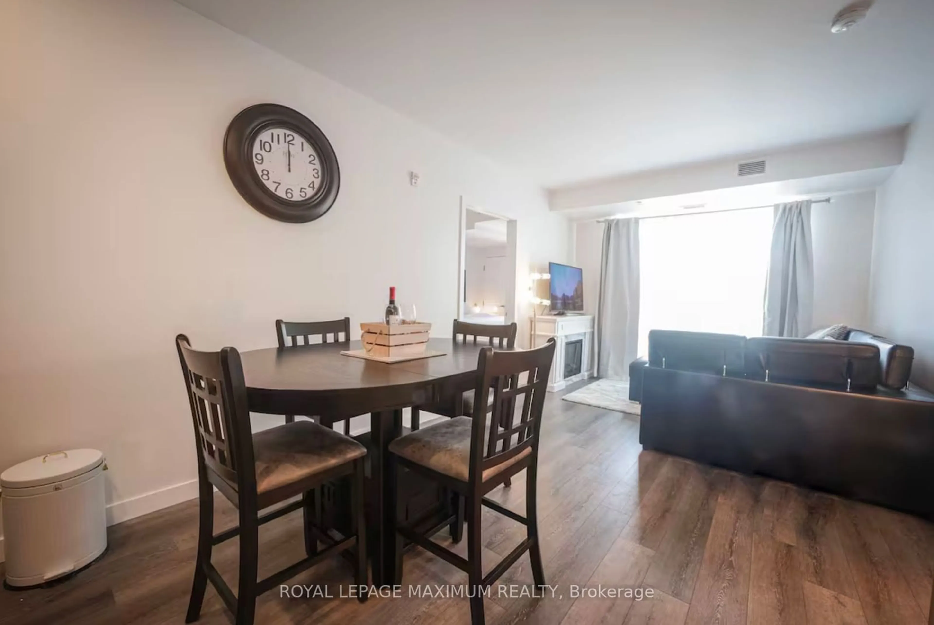 Dining room, wood/laminate floor for 7549A Kalar Rd #313, Niagara Falls Ontario L2H 0K6