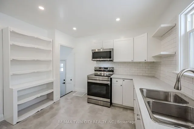 Additional property image - 11 Esson St
