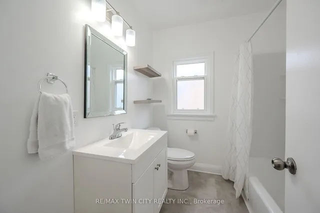 Additional property image - 11 Esson St