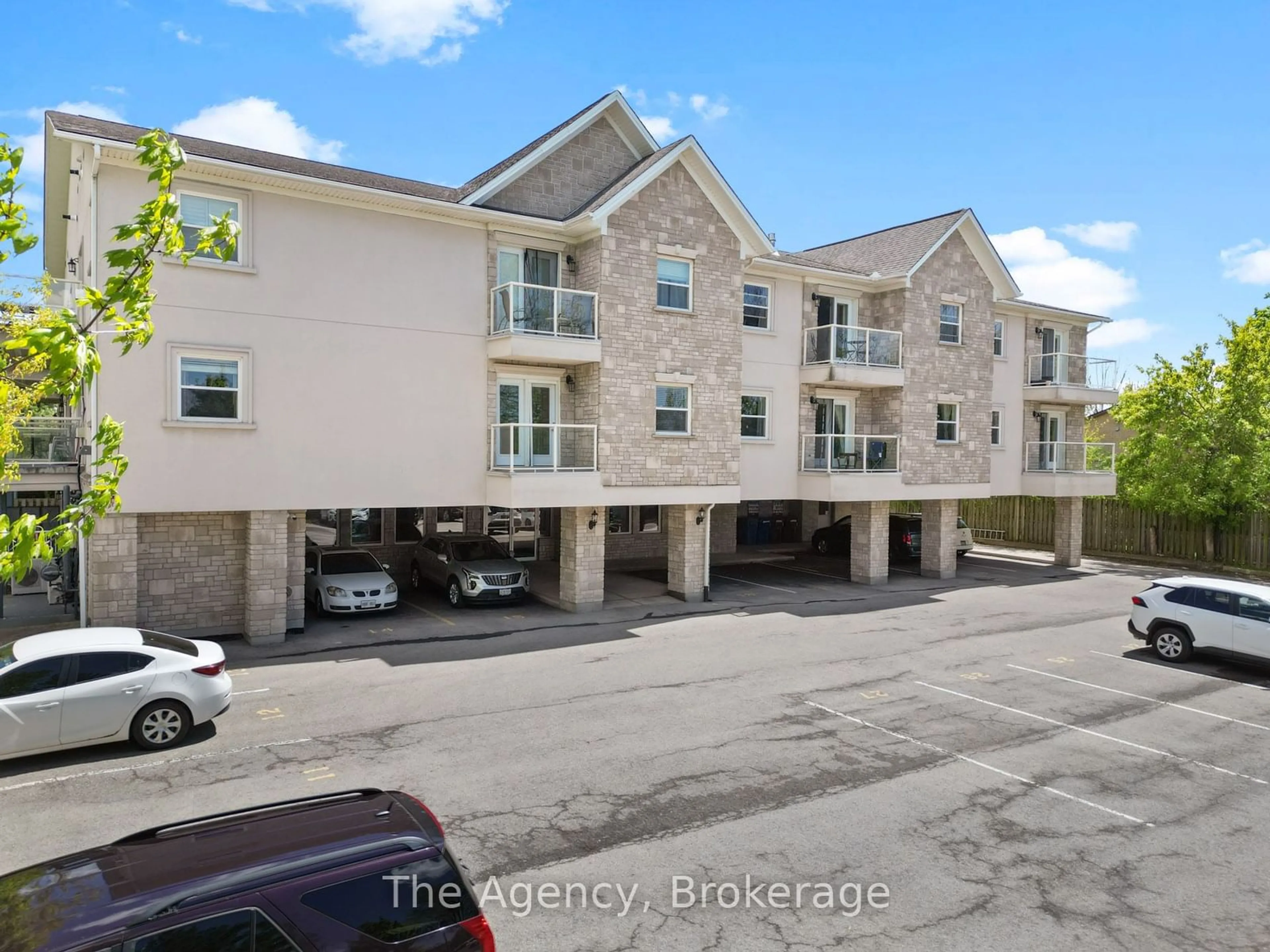 Unknown for 6928 AILANTHUS Ave #207, Niagara Falls Ontario L2G 4C8