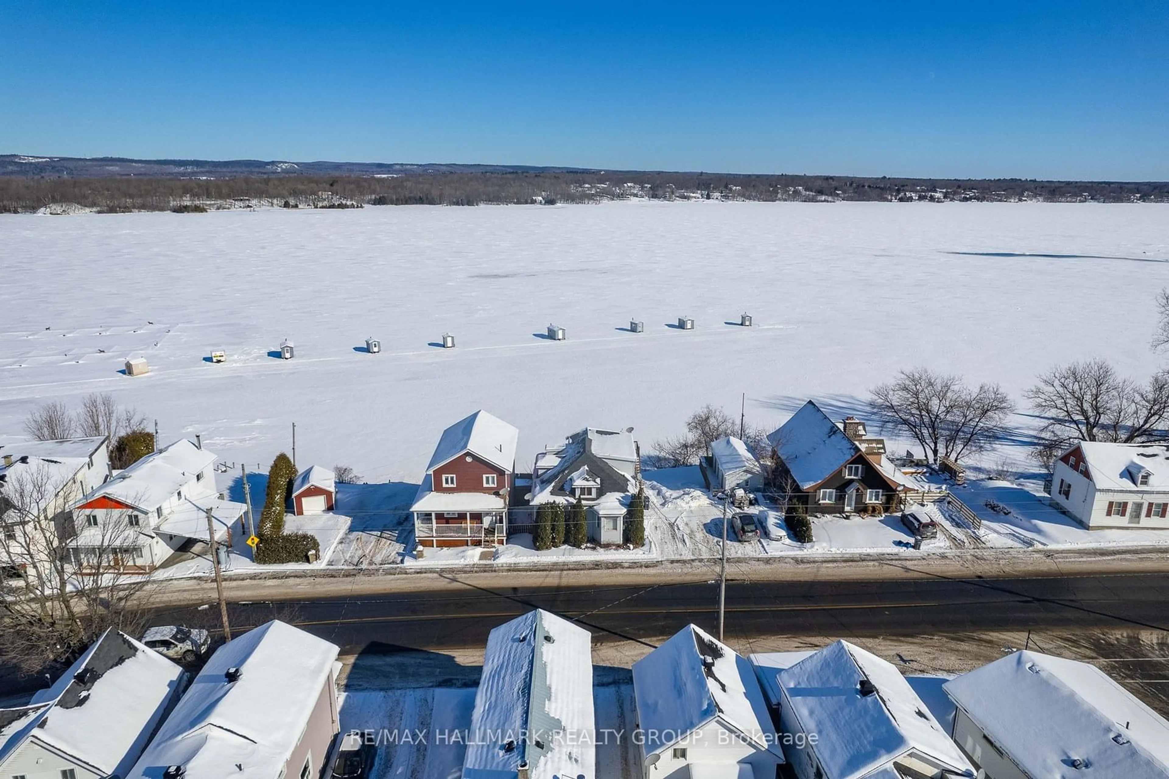 A pic from outside/outdoor area/front of a property/back of a property/a pic from drone, water/lake/river/ocean view for 1111 Main St, Hawkesbury Ontario K6A 1B8