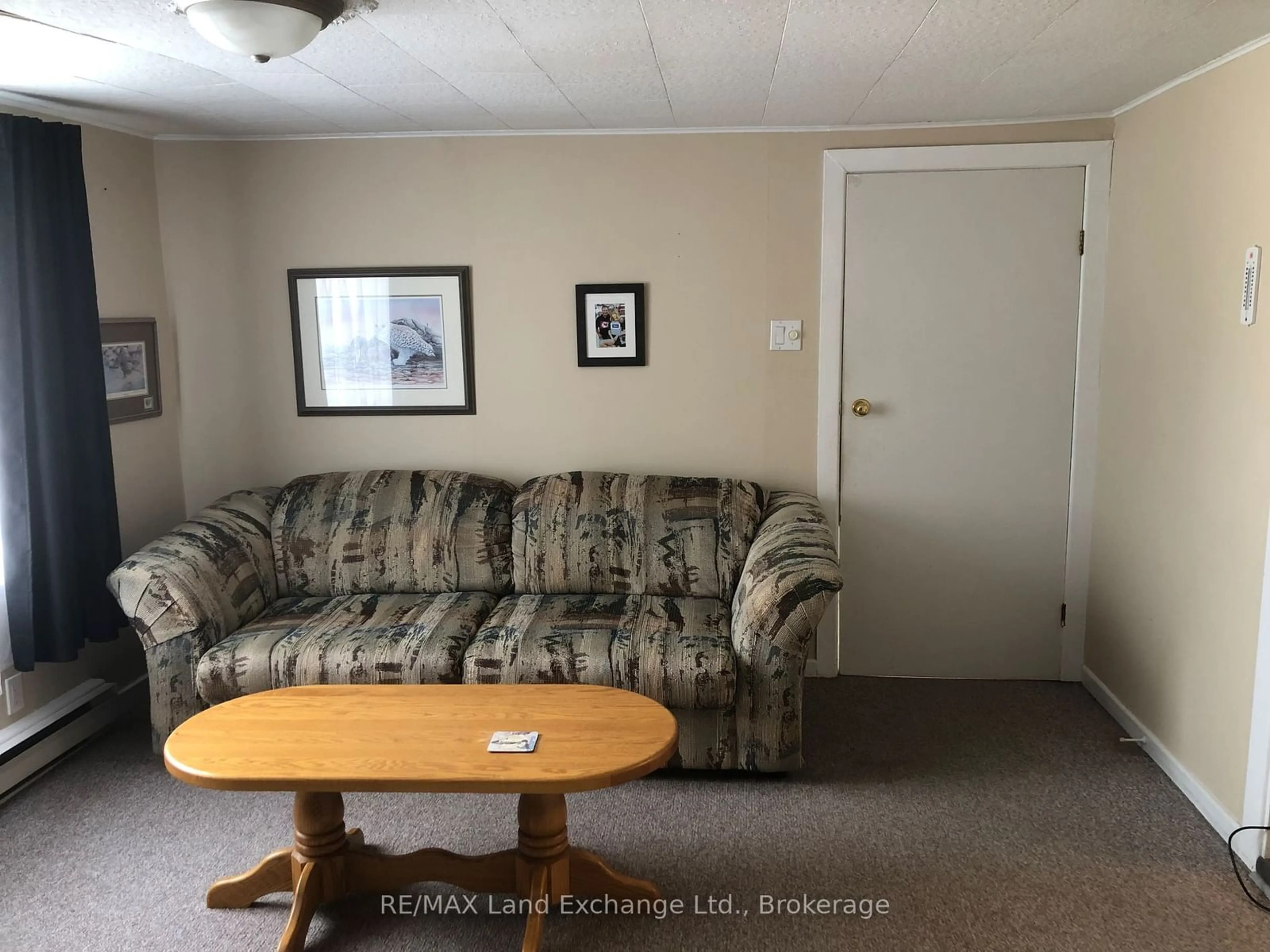 Living room with furniture, unknown for 188 Broadway St, Kincardine Ontario N2Z 2X9